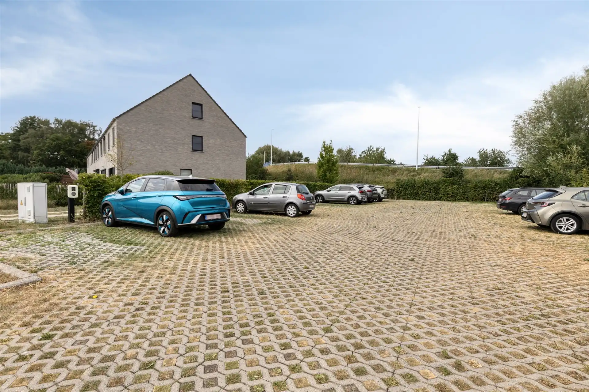 Prachtige nieuwbouwwoning (onder Registratierechten) foto 32