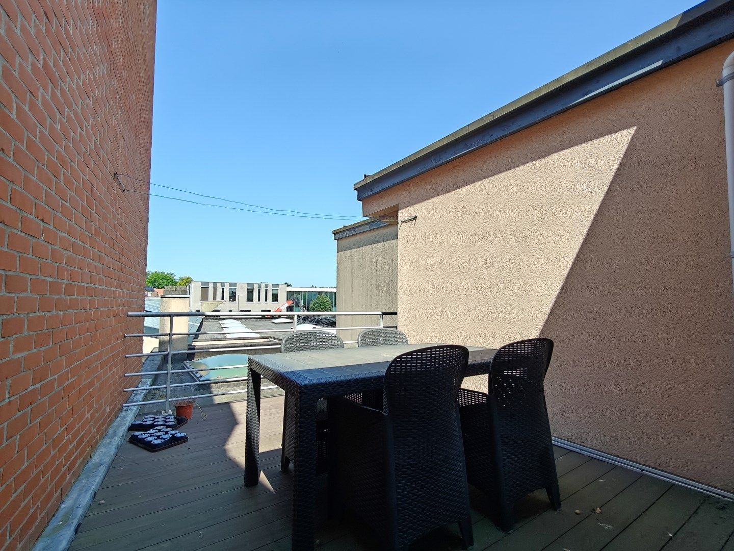 Ruim appartement met drie slaapkamers en terras op de eerste verdieping te Lokeren foto 11