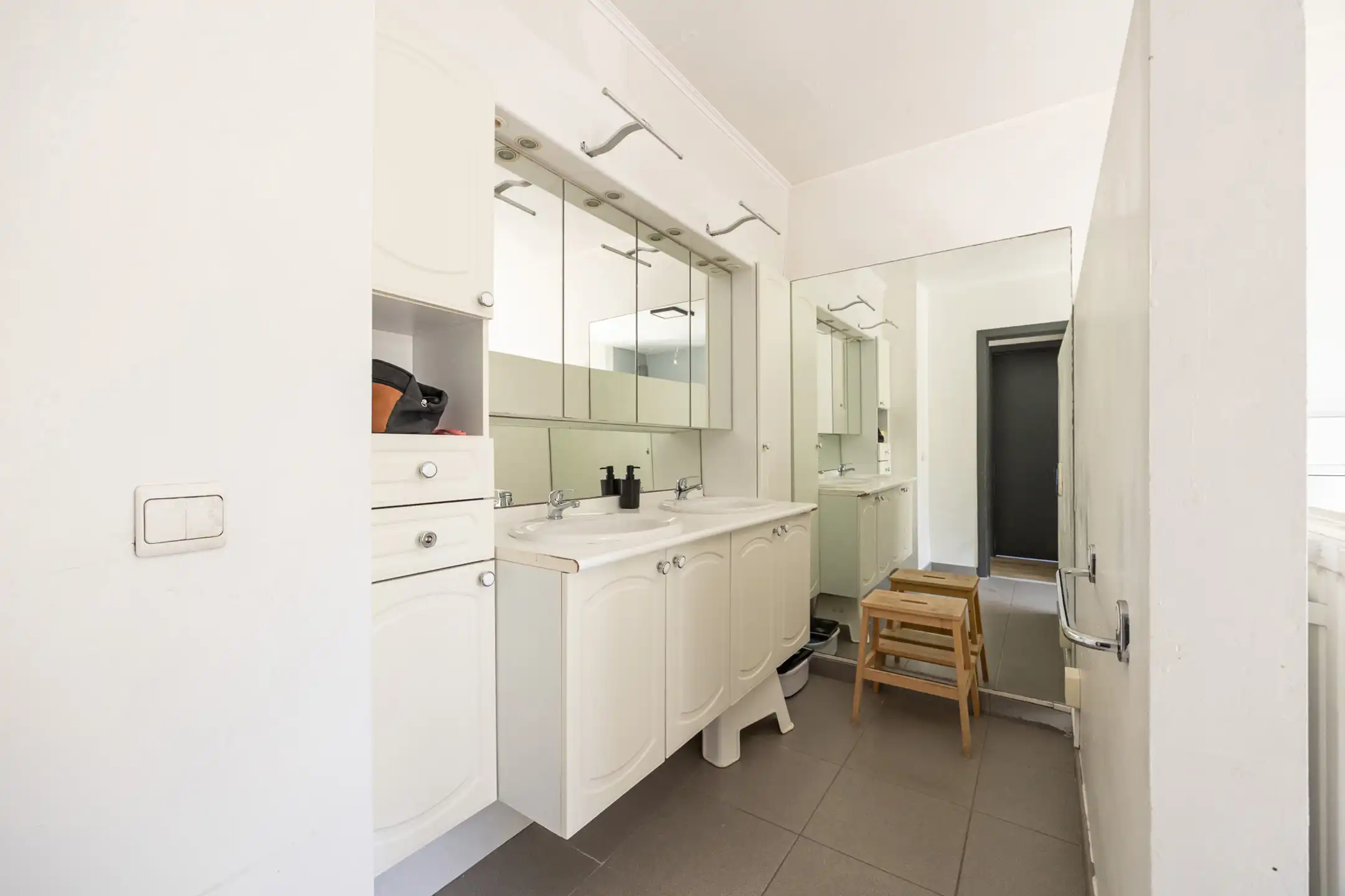 Instapklare woning met 4 slpk en ruim bijgebouw te Mol foto 16