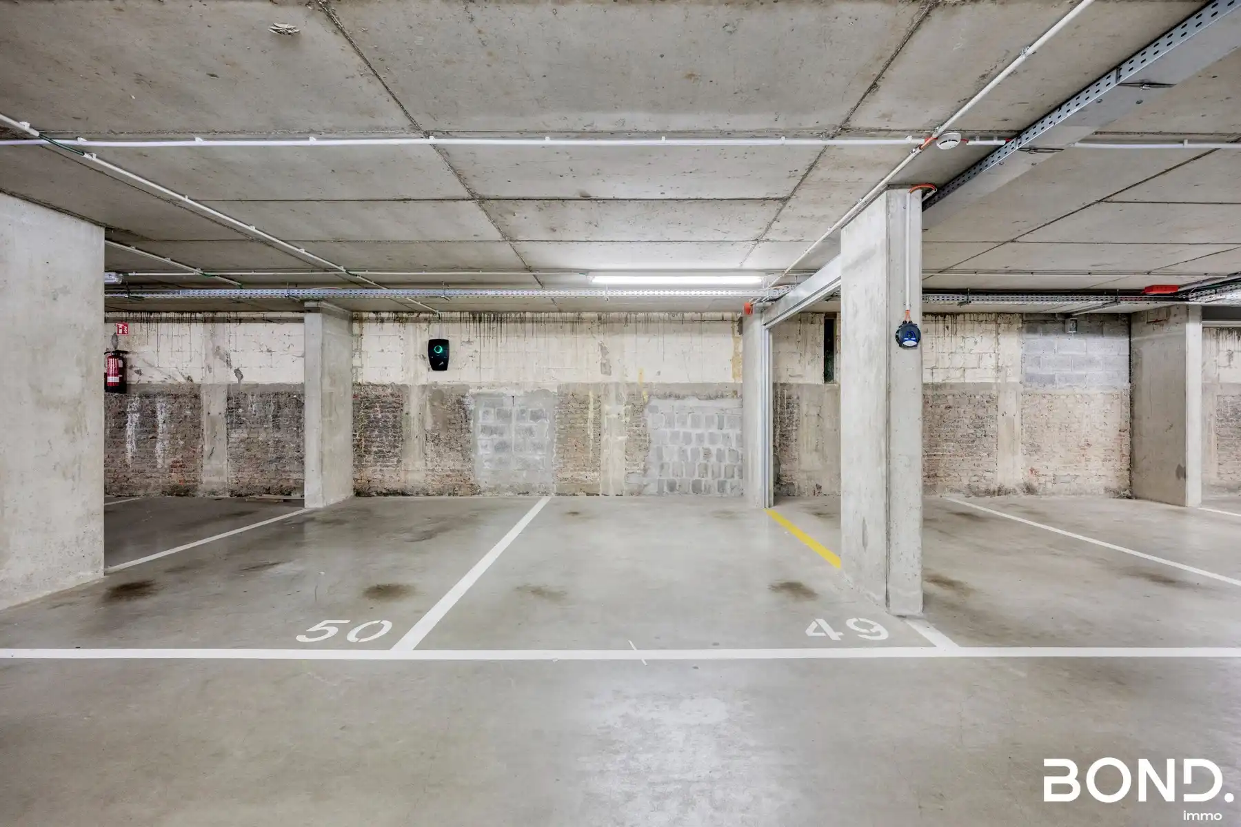 Studio met loftgevoel en parking aan de Vaartkom in Hungaria foto 16