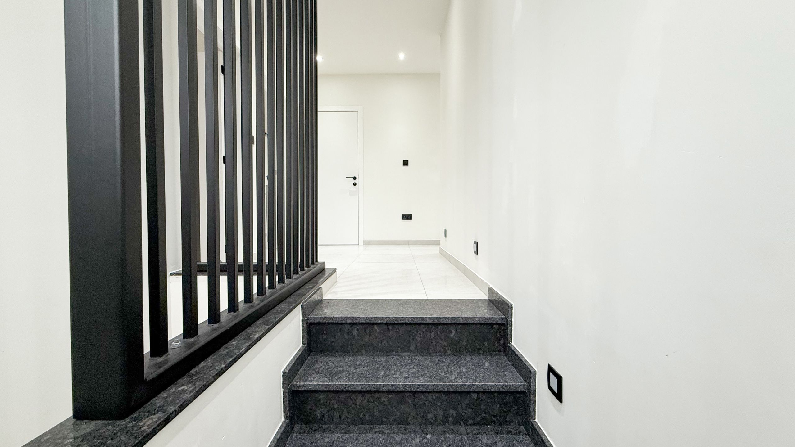 Exclusieve villa met hoogwaardige afwerking Genk! foto 18