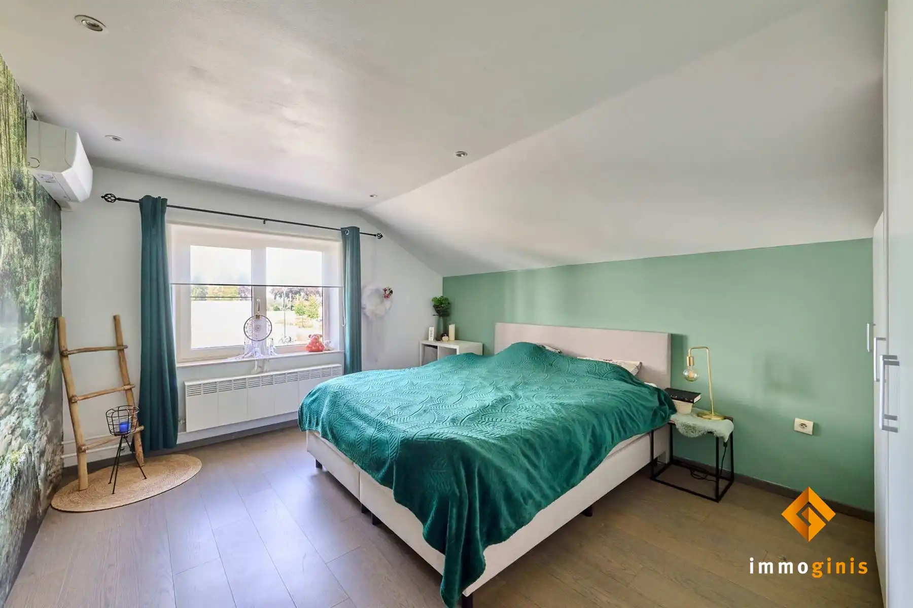 Gerenoveerde woning met 3 ruime slaapkamers, op een prachtige locatie vlakbij het centrum van Bocholt. foto 13