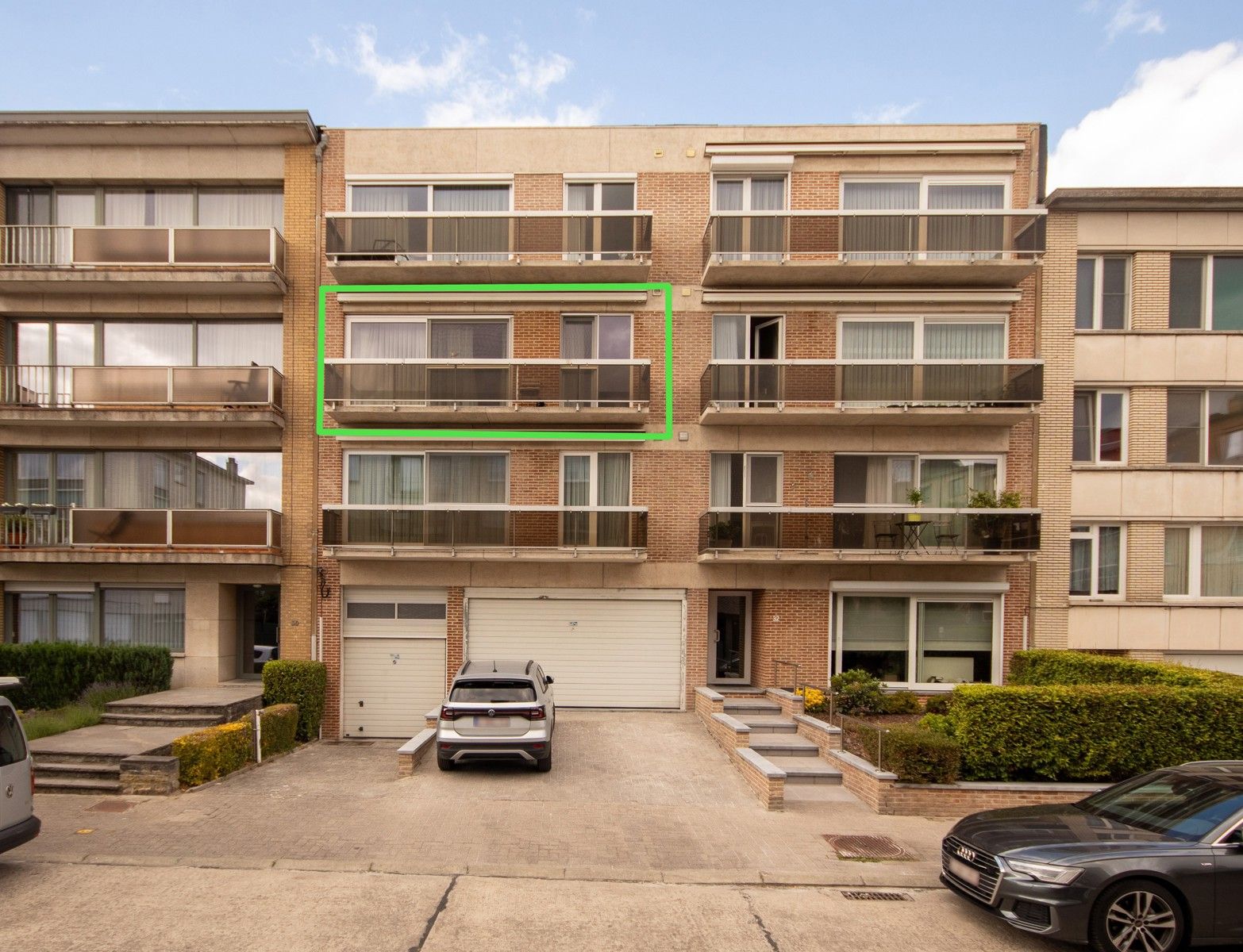 Goed onderhouden appartement met 3 slaapkamers en garage foto 2