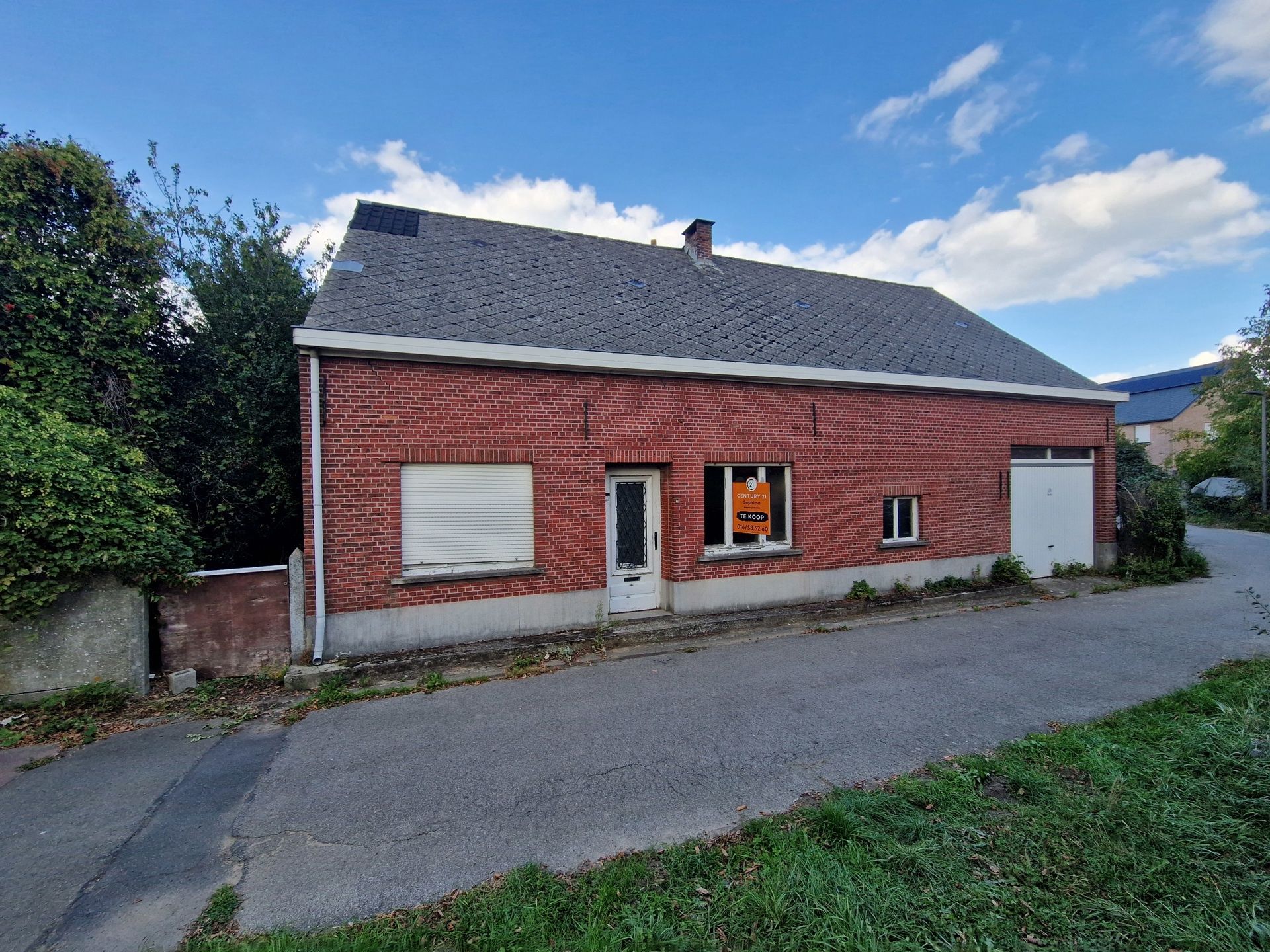 Hoofdfoto van de publicatie: Ruime woning met veel potentieel te Werchter