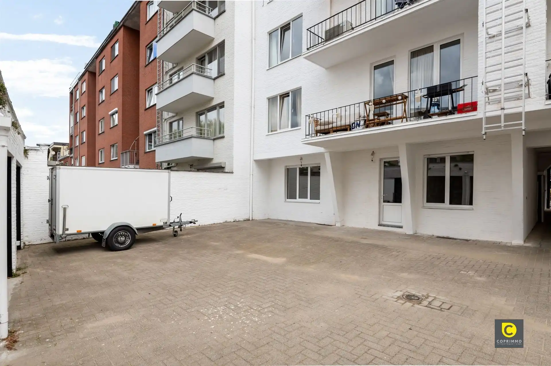 Hoogwaardig gerenoveerd 3 slpk app met P foto 15