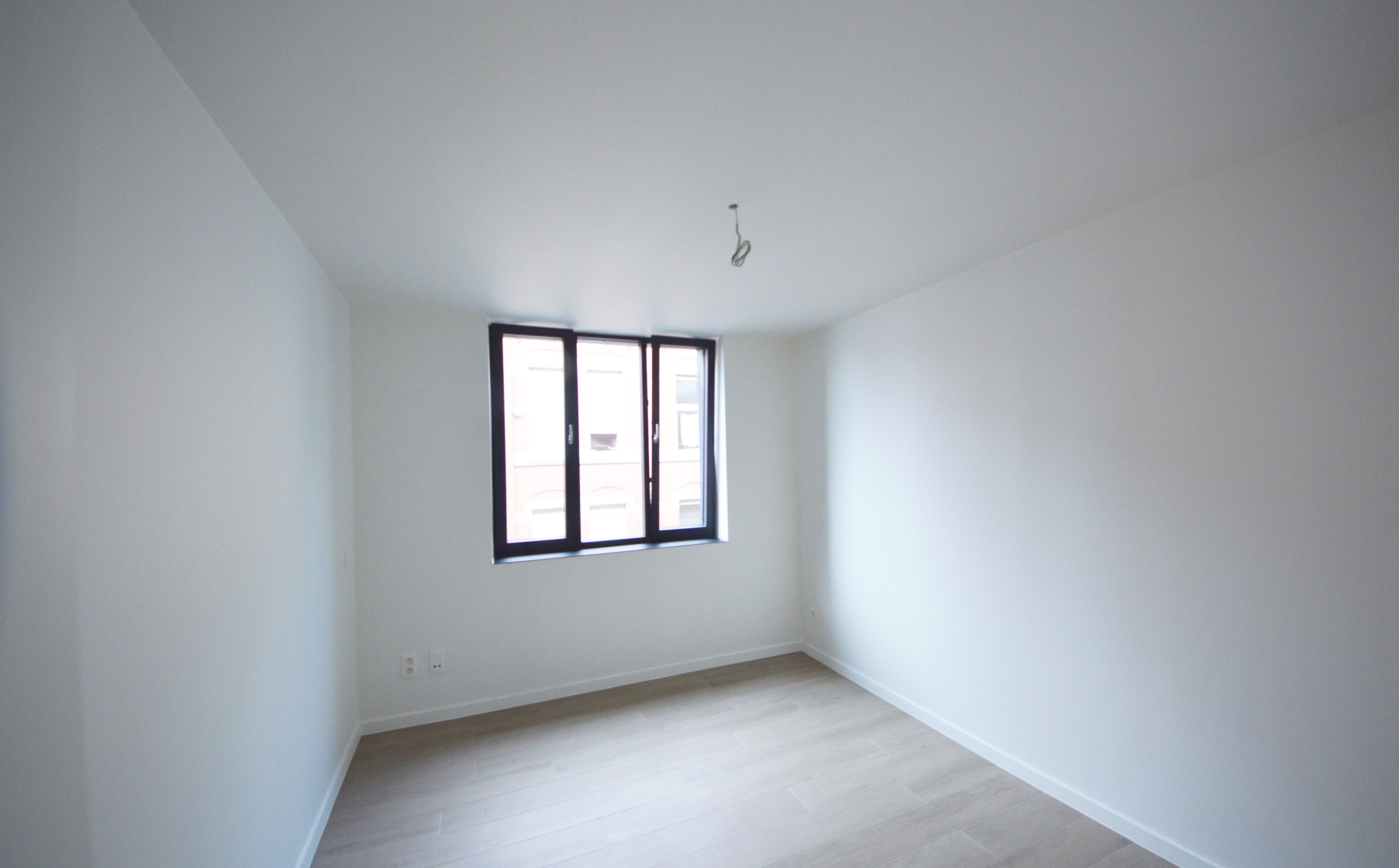 VERNIEUWBOUW MET TERRAS 2E VERDIEP foto 12