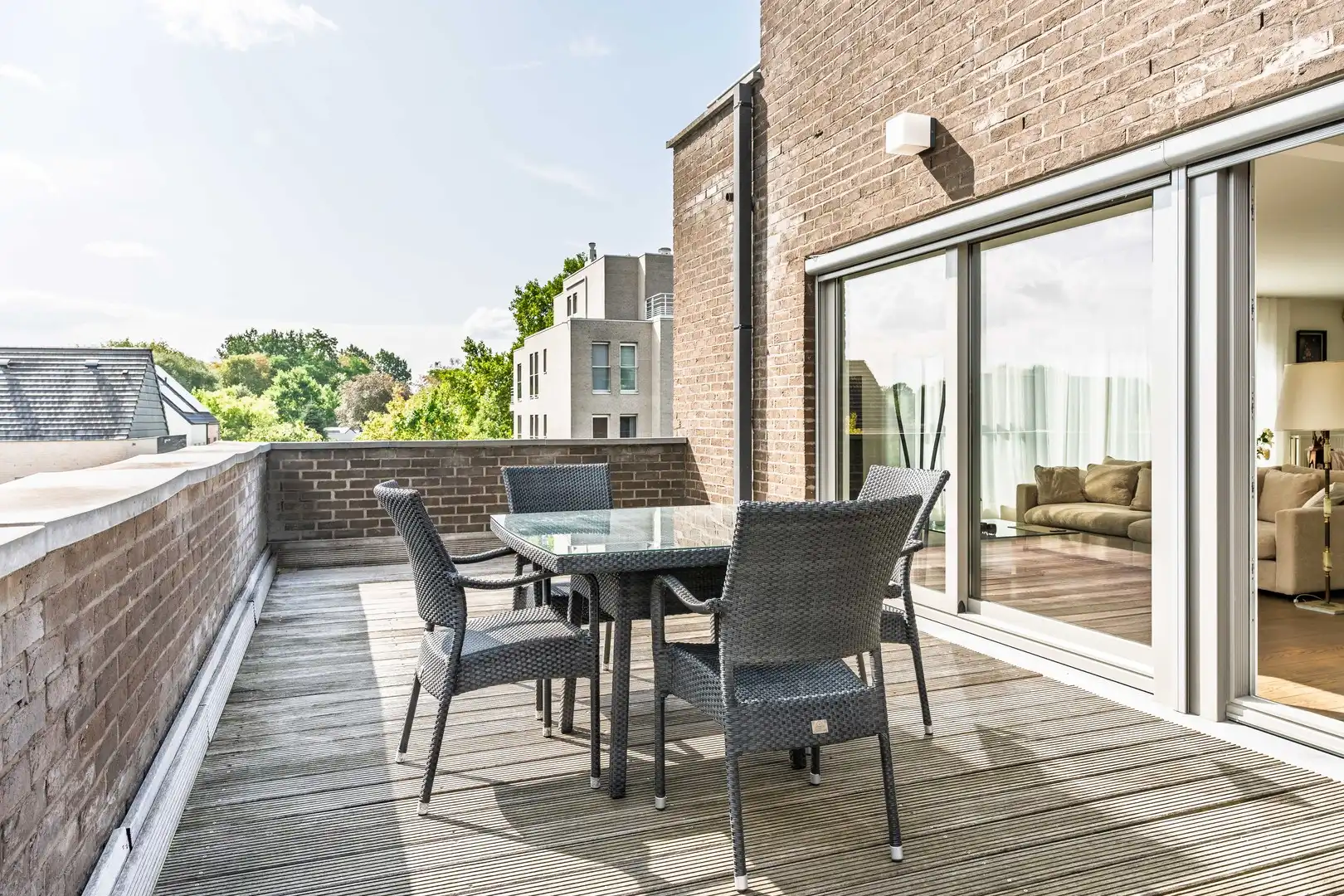 Prachtig duplex appartement met 3 slaapkamers, 3 terrassen en 2 autostaanplaatsen foto 10