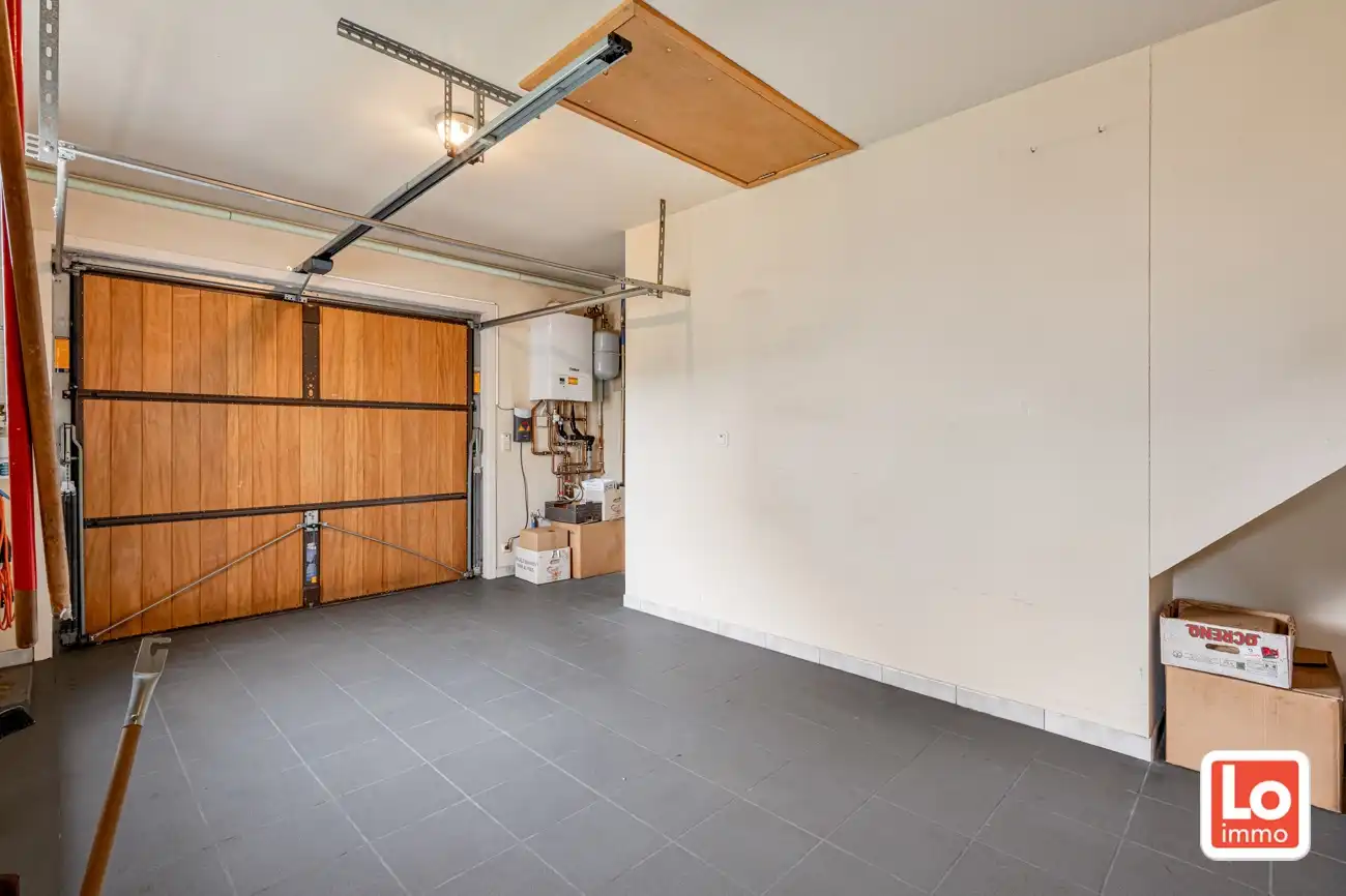 Instap klare open woning met inpandige garage en zonnige tuin op een toplocatie nabij het centrum van Lochristi! foto 17
