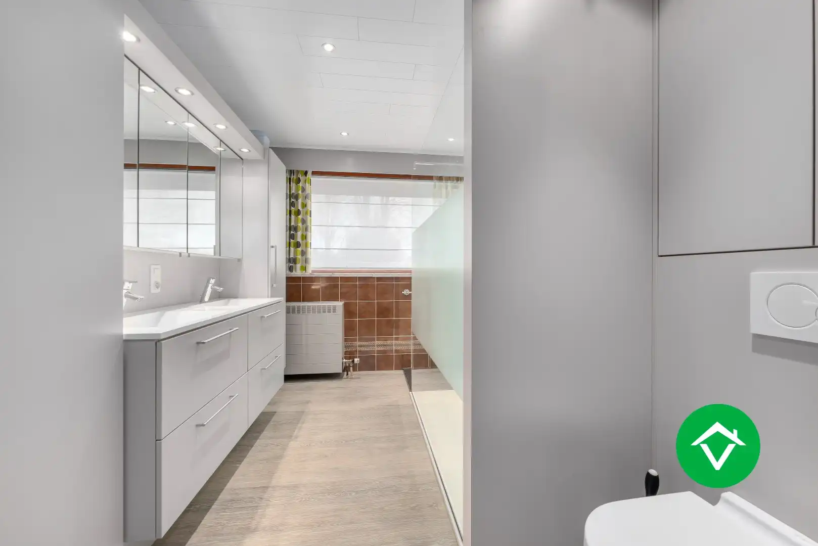 Rustig gelegen alleenstaande woning met bijgebouwen te Koekelare foto 12