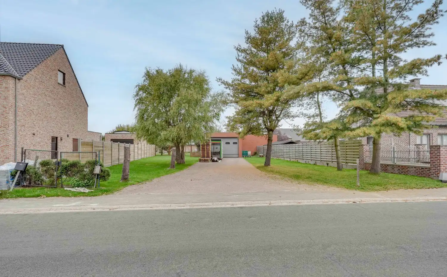 Karaktervol landhuis op 13a62ca, met polyvalente (bedrijfs)hal foto 38