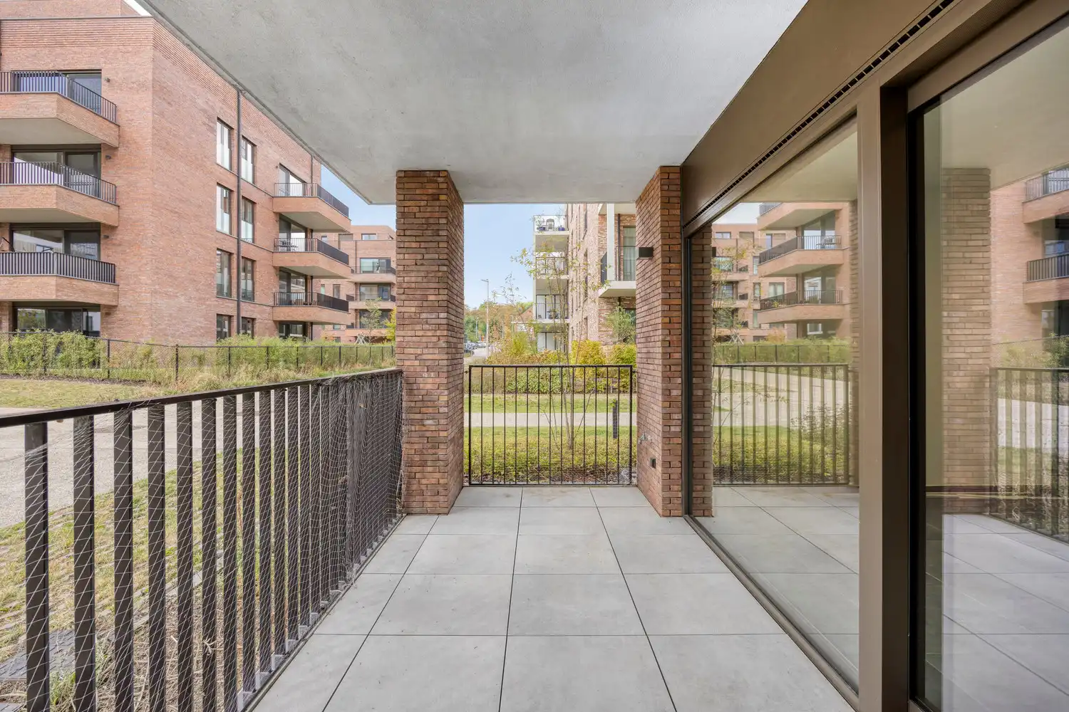 ENERGIEZUINIG (E-PEIL 15) GELIJKVLOERS APPARTEMENT MET TERRAS TE DIEST! foto 14