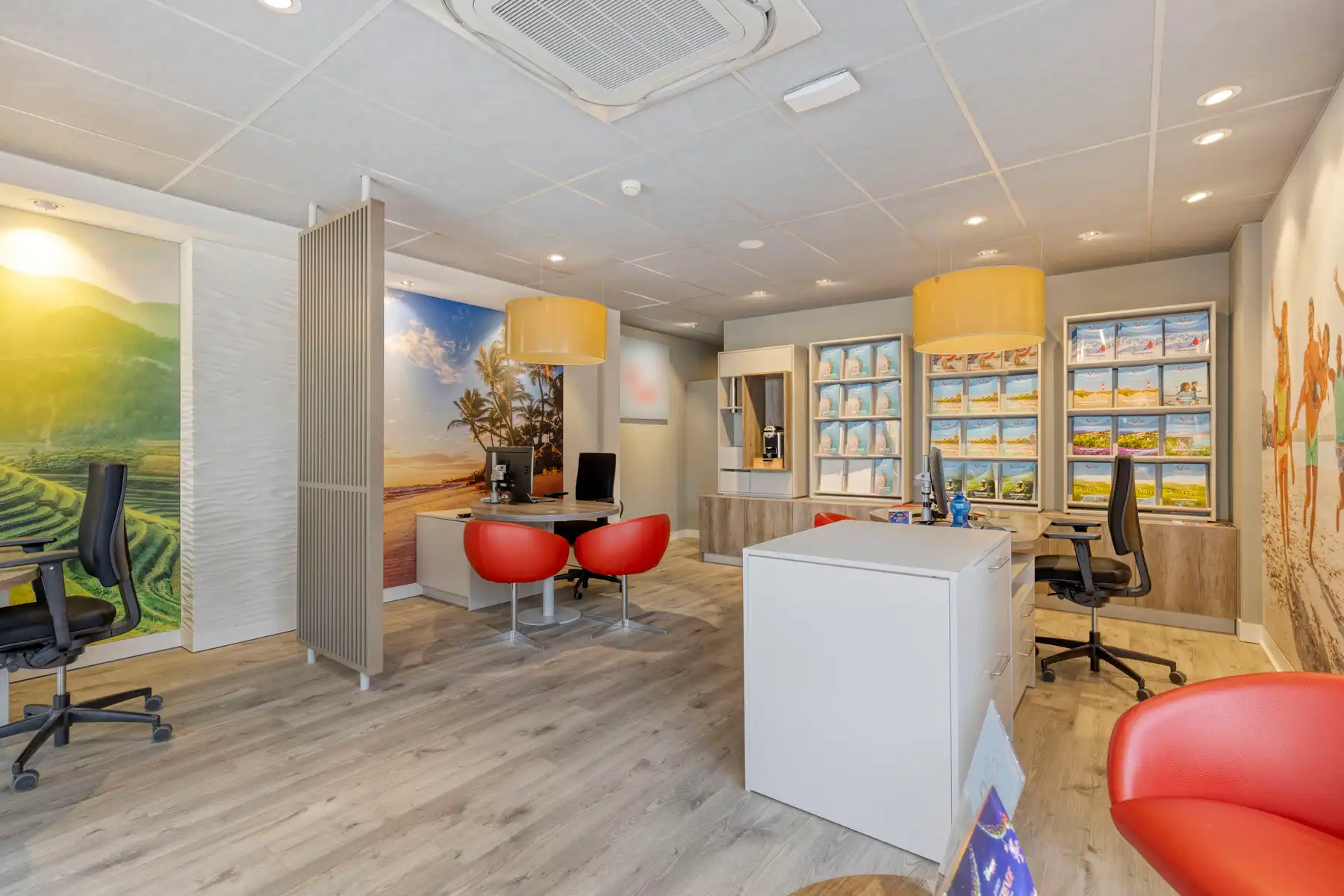 Opbrengsteigendom met handelsgelijkvloers & duplex foto 6