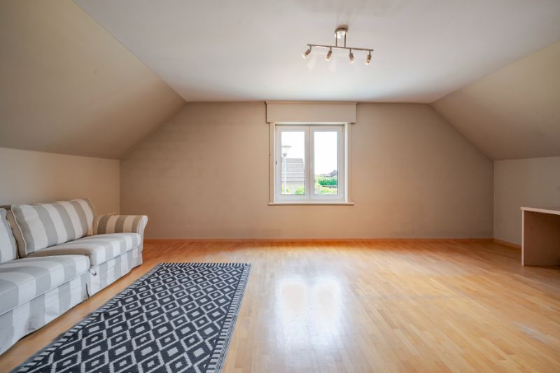 Te koop te Roeselare instapklare energiezuinige villa met 3 slpks, bureel, tuin, garage foto 15