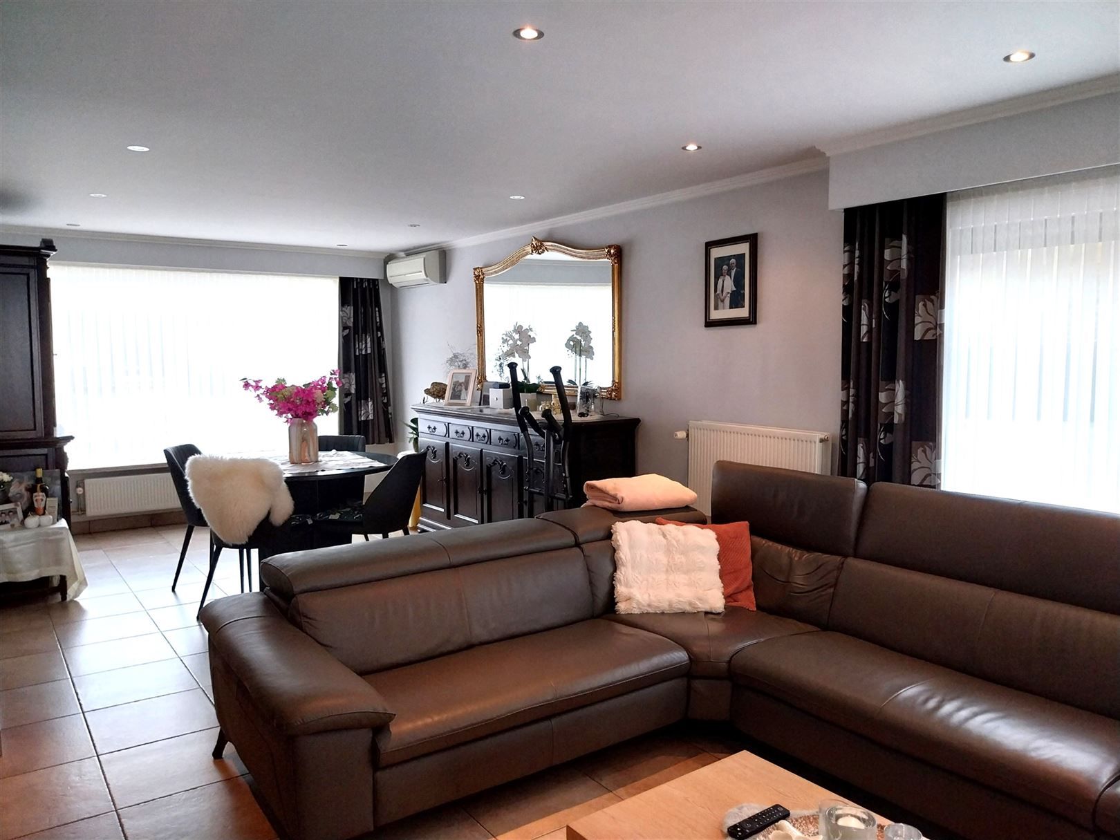 TE HUUR: Vrijstaande ruime woning met 3 slaapkamers en ruime loods! foto 5