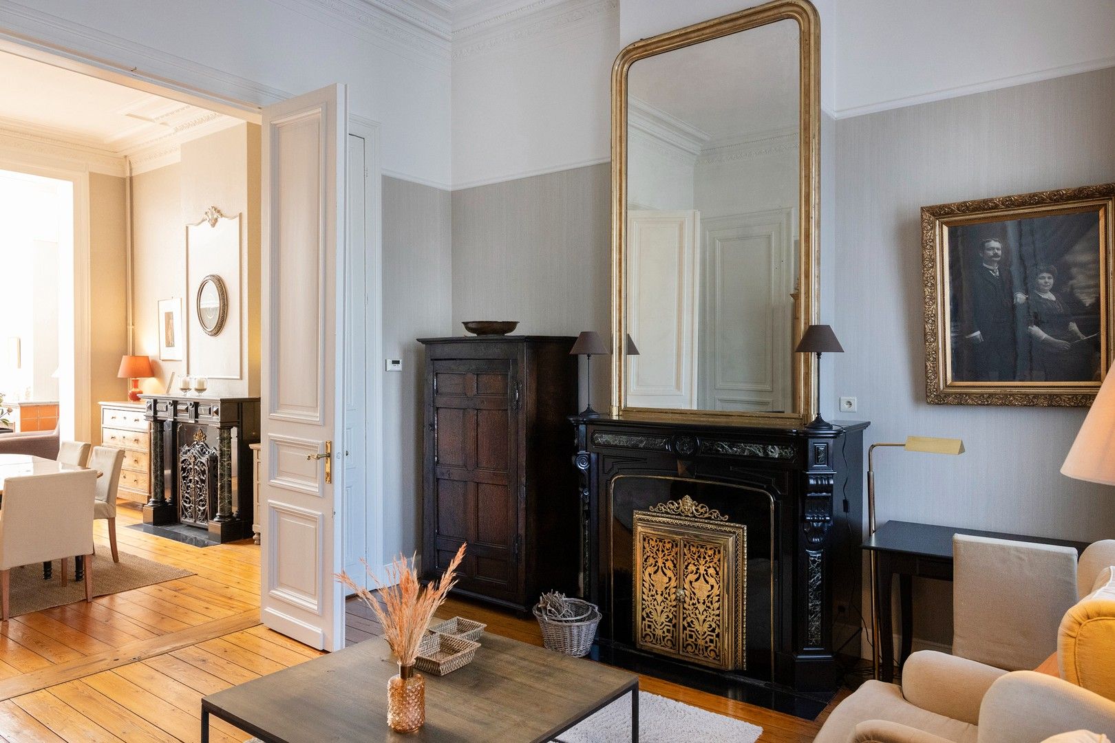 Zeer goed onderhouden monumentale burgerwoning met tuin. foto 4