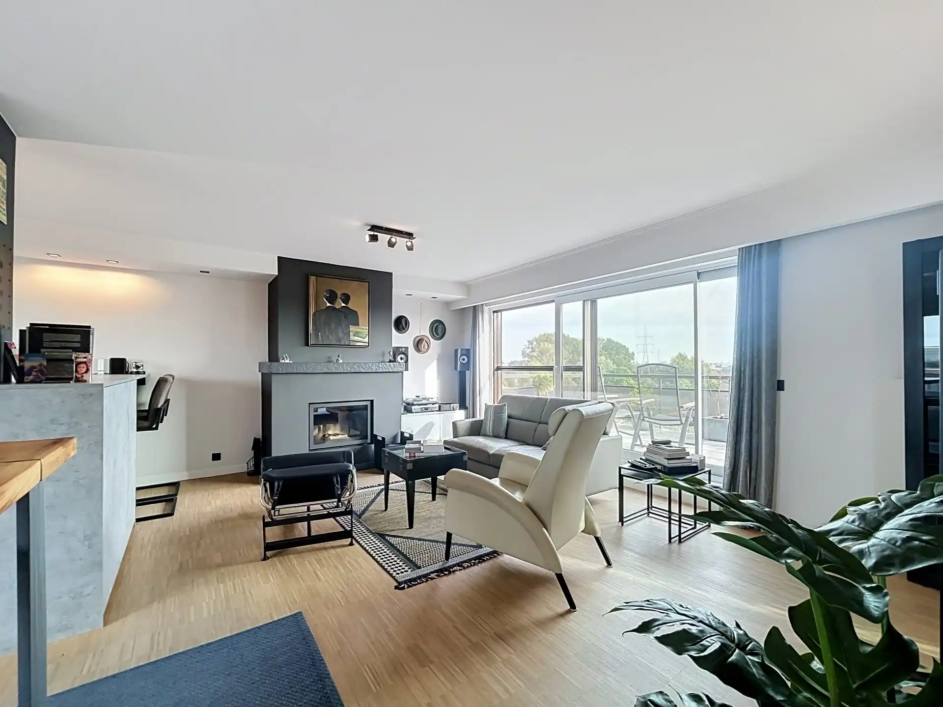 Luxueus 2 slaapkamer appartement met terras 30m² foto 5