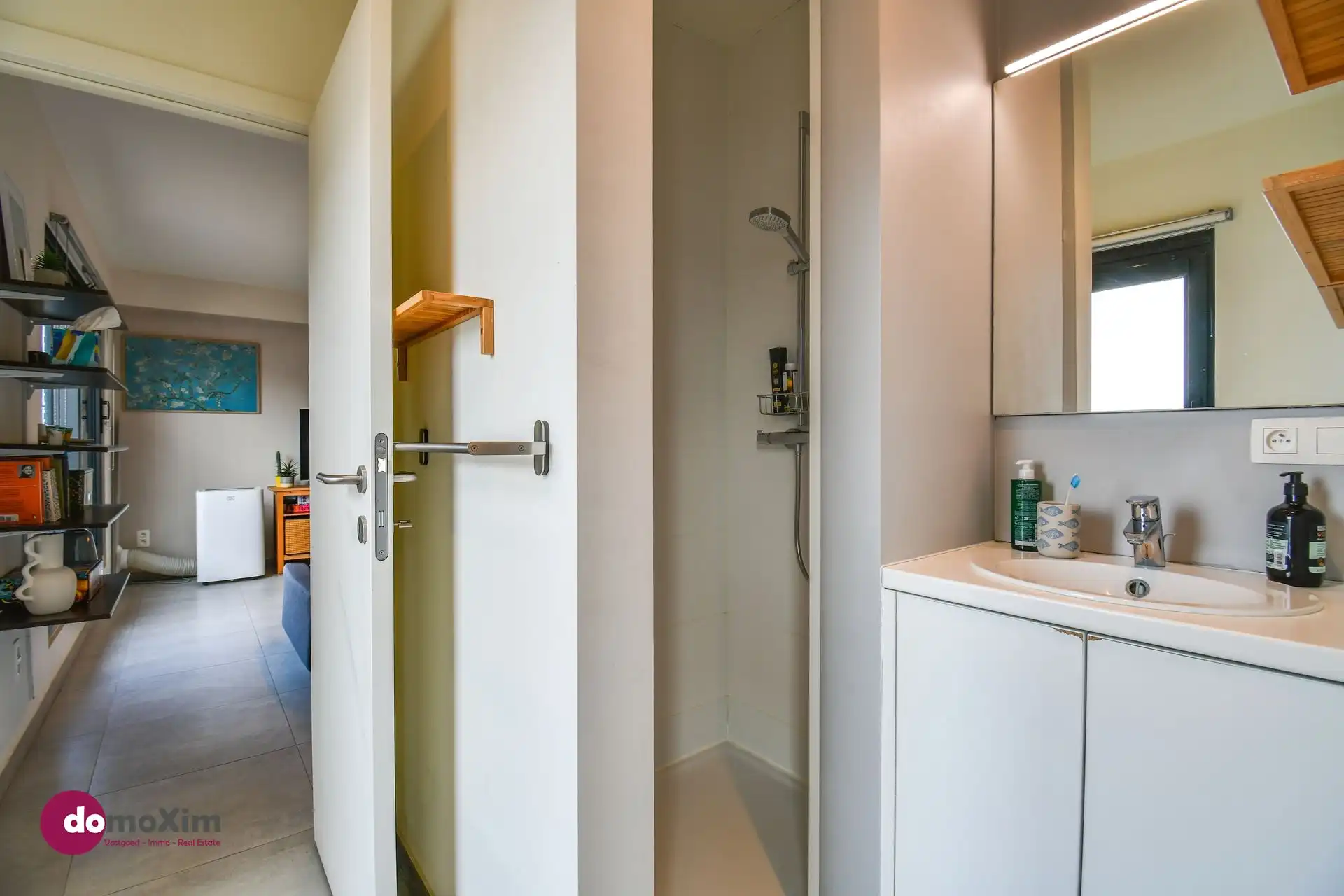 Lichtrijk appartement met één slaapkamer en ruim terras nabij het centrum van Leuven foto 6