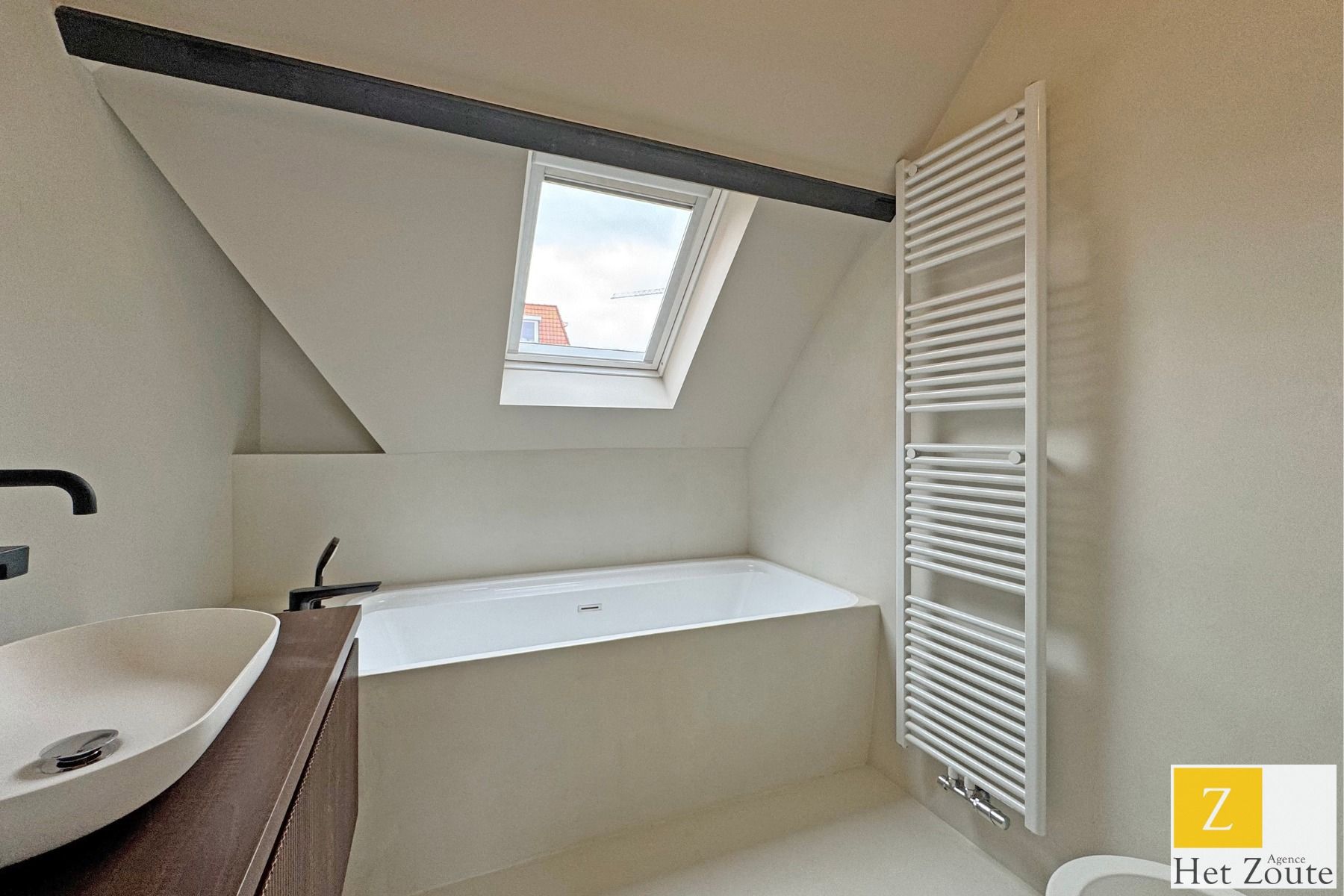 Exclusieve woning in het hart van Heist foto 25