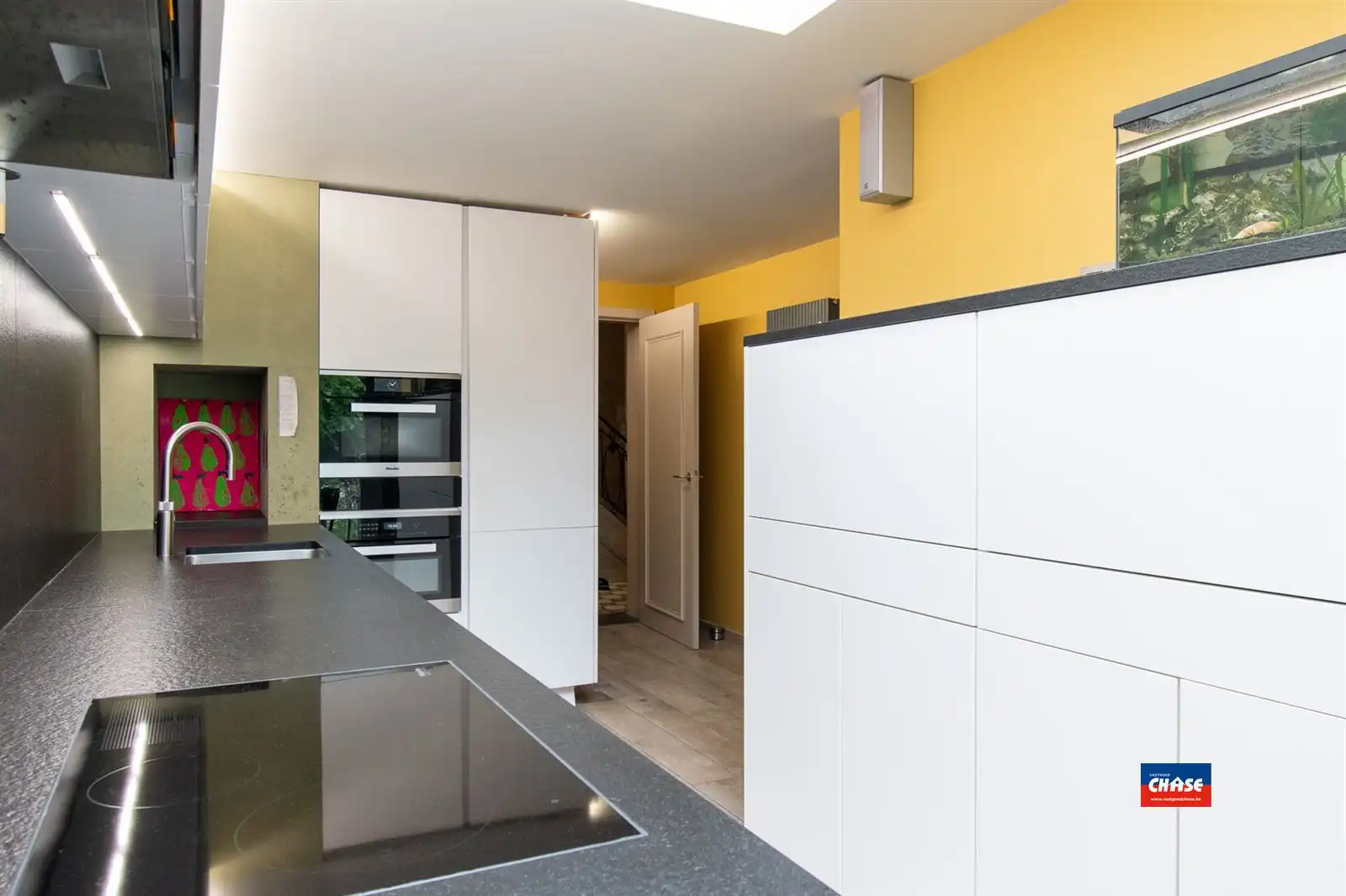 Zeer ruime woning met tal van mogelijkheden! foto 16