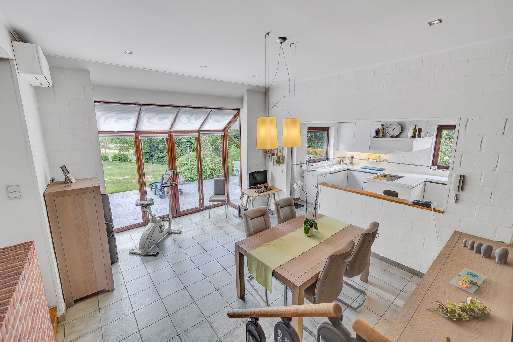 Instapklare woning op unieke locatie foto 2
