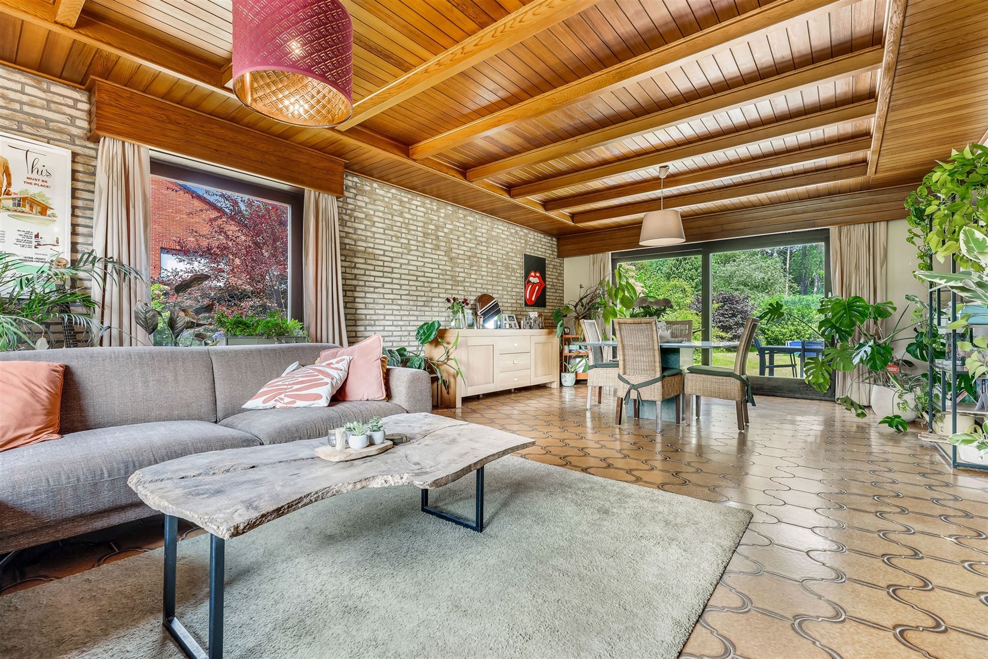 GELIJKVLOERSE WONING OP 2283M2 OP RESIDENTIËLE LIGGING foto 5