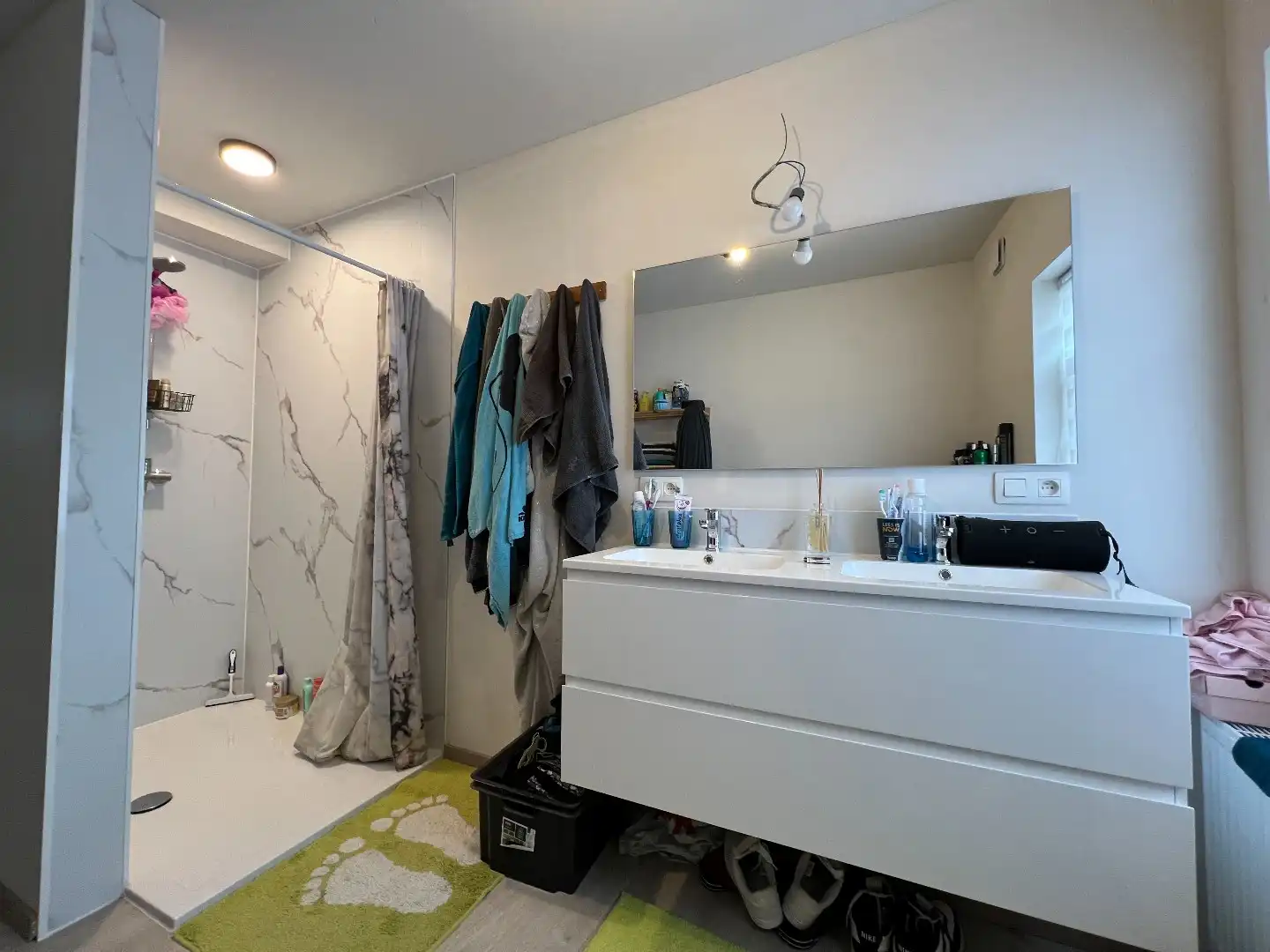 Te huur: Volledig gerenoveerde woning in hartje Vlamertinge foto 7
