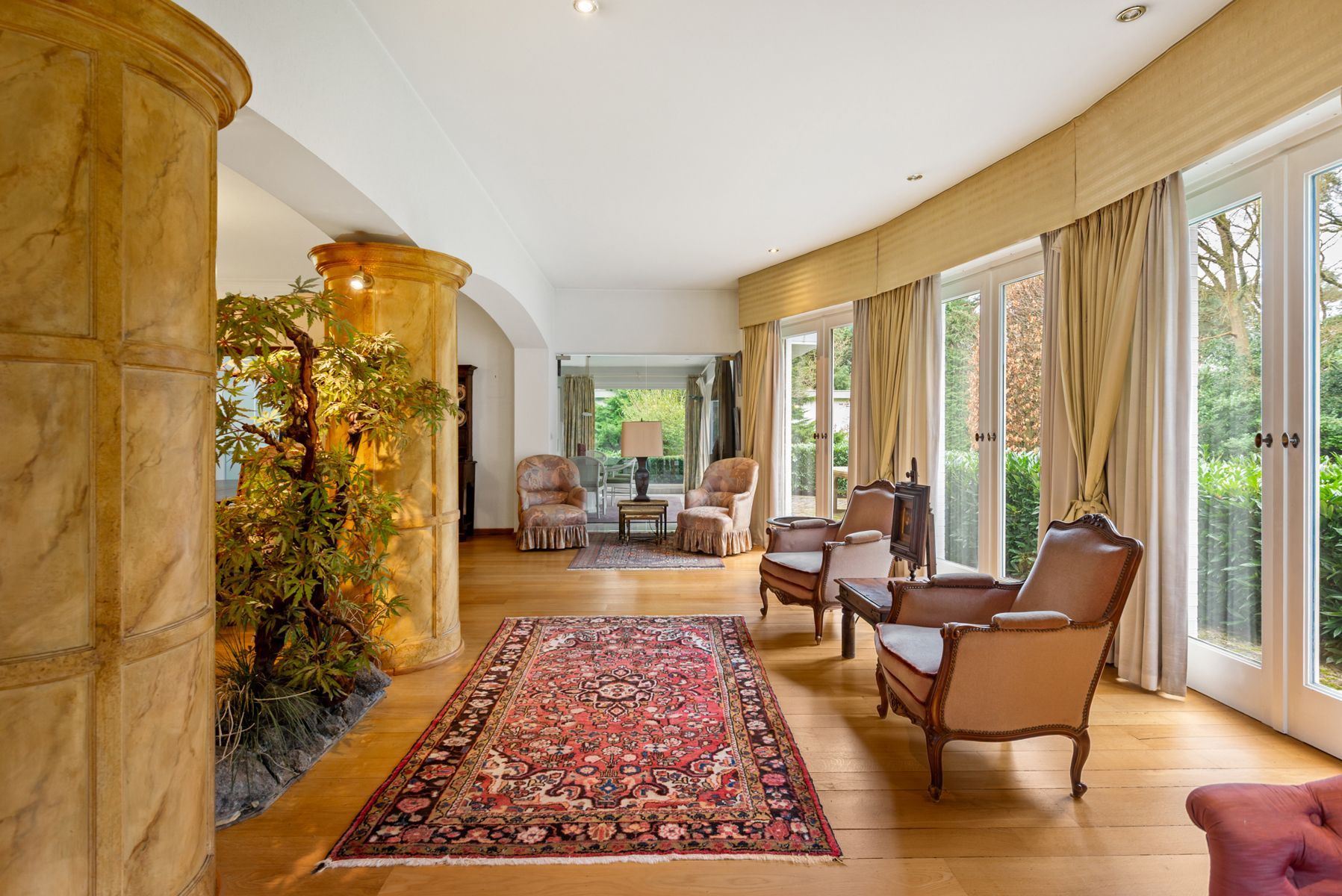 Te renoveren villa met naastgelegen bouwgrond op 6000 m². foto 10