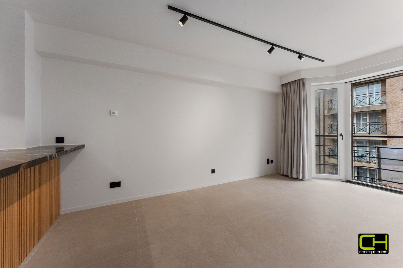 Stijlvol gerenoveerd appartement met twee slaapkamers te koop in Knokke-Heist foto 4