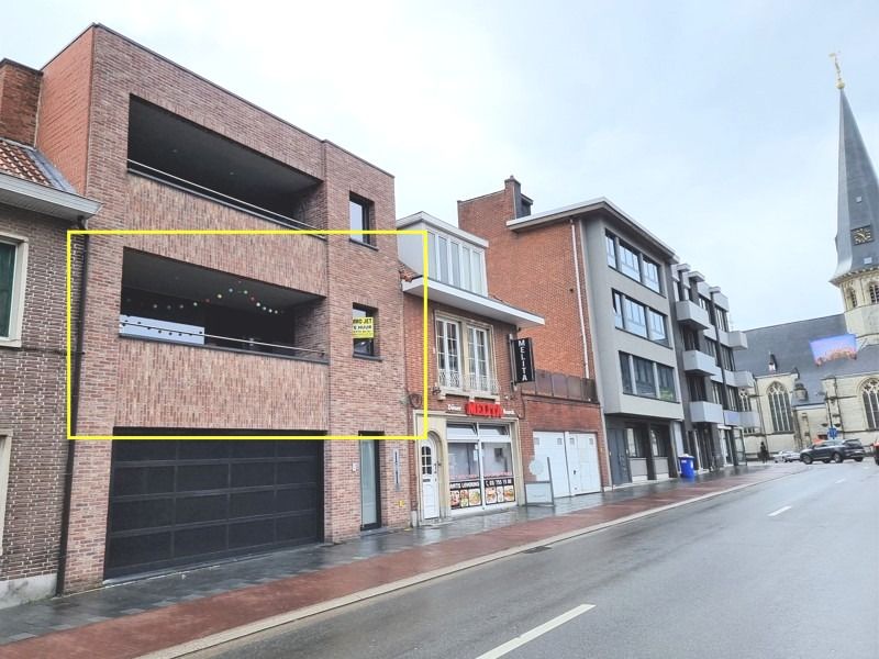 Recent appartement in centrum Beveren met 1 slaapkamer en terras foto {{pictureIndex}}