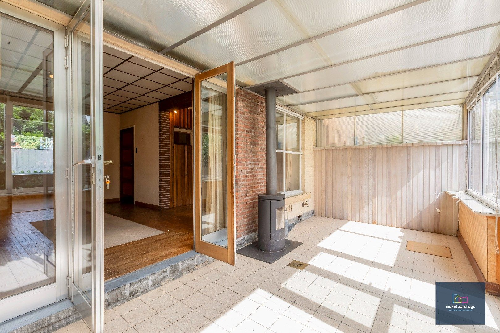Gunstig gelegen woning met tuin en garage foto 10