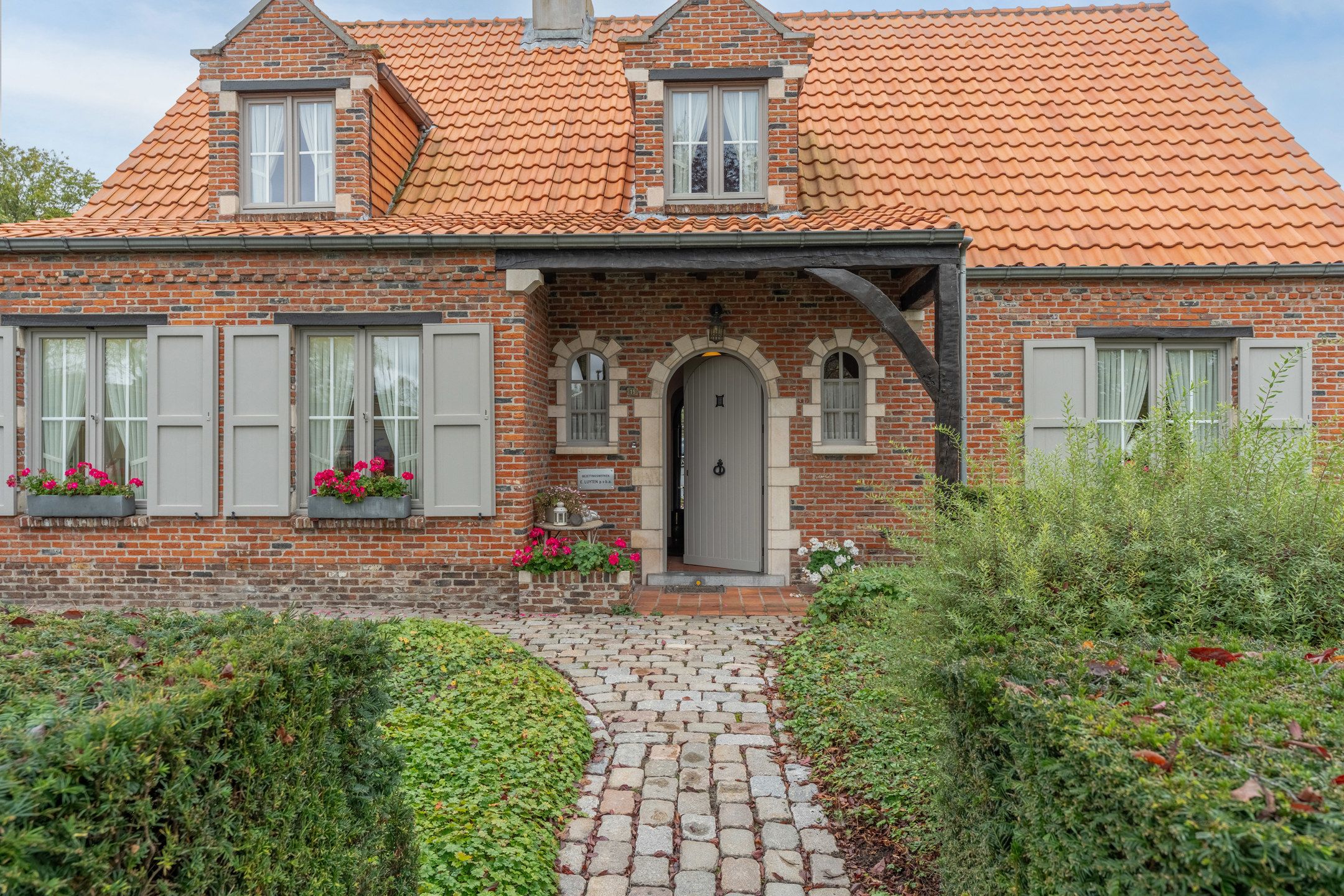 Ruime woning met o.a. 3 slpks (mogelijk meer) en garage. foto 30