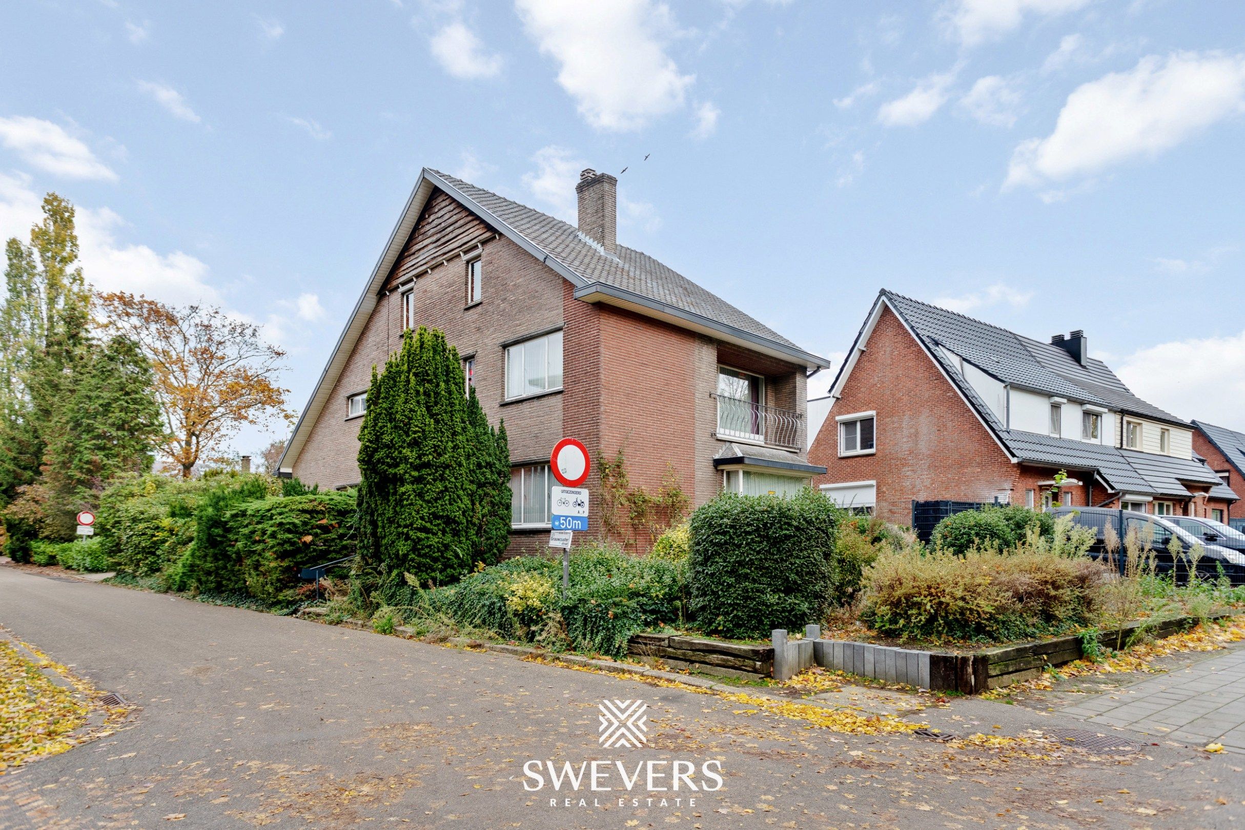 Open bebouwing met 4 slaapkamers, kelder en tuin in rustige, doodlopende straat foto 27