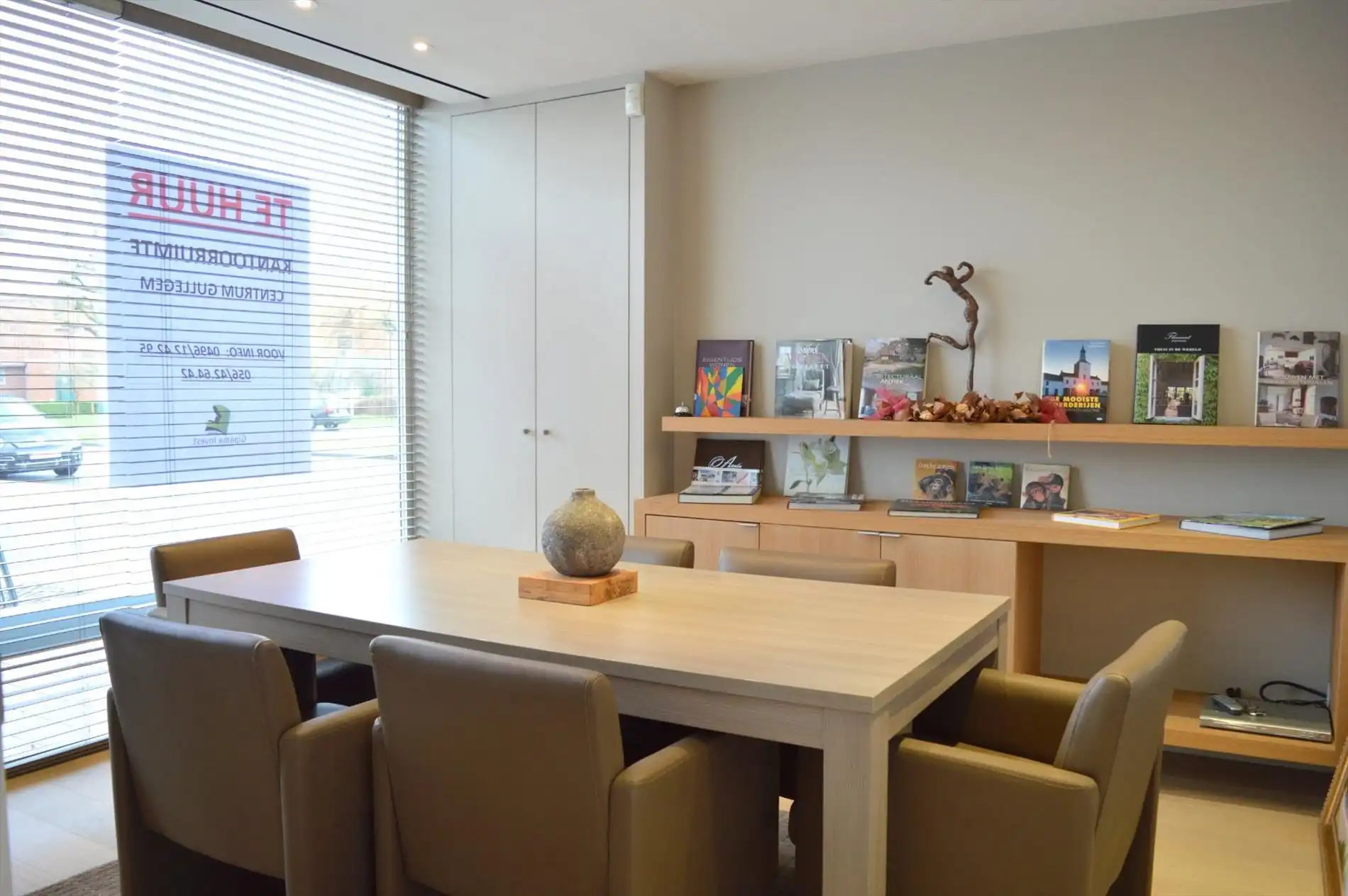 Schitterend ingerichte kantoorruimte op een top locatie in Gullegem foto 6