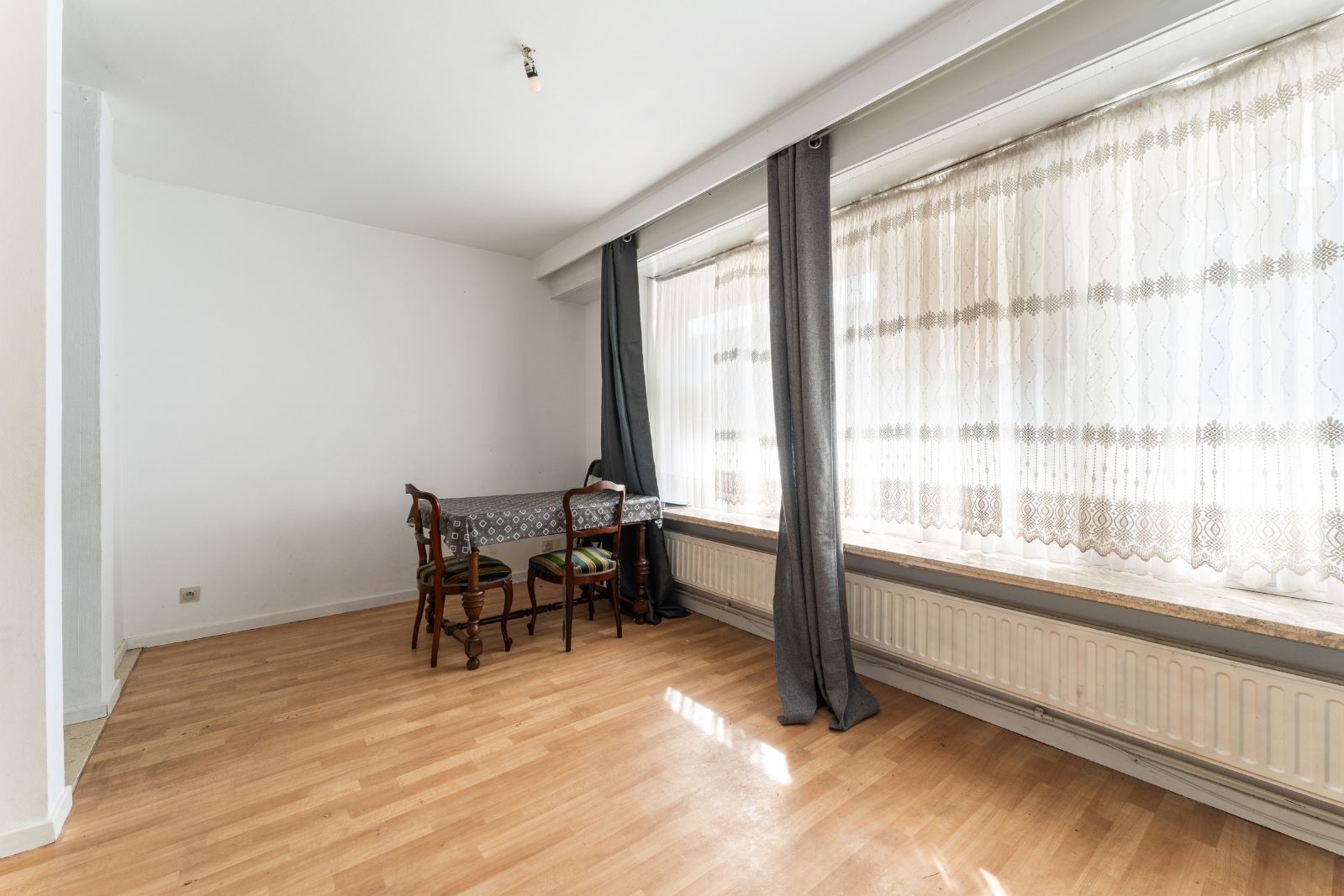 Appartement te koop in centrum Roeselare foto 3