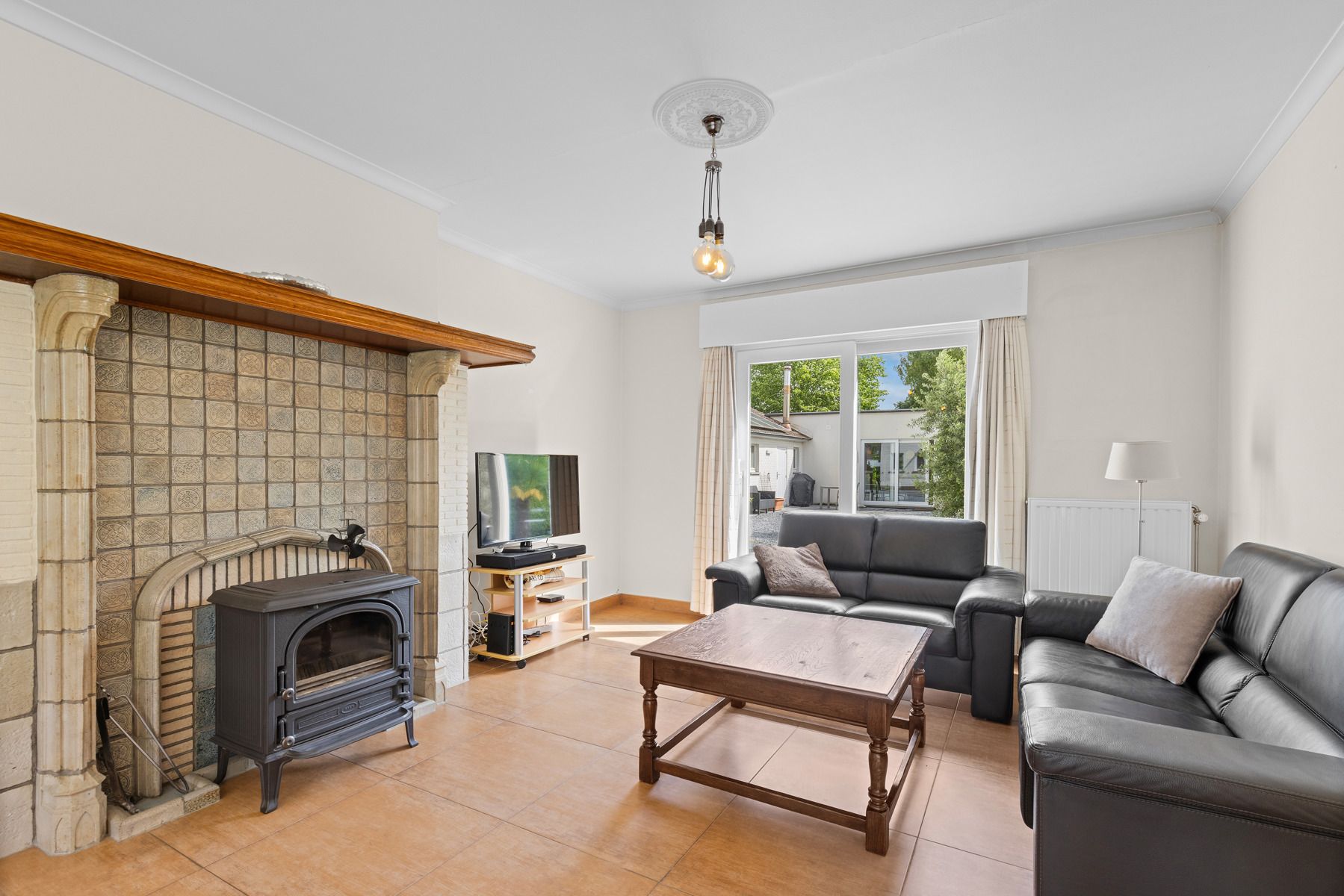 Wonen en werken: woning 4 slpks mét atelier in Nevele! foto 3