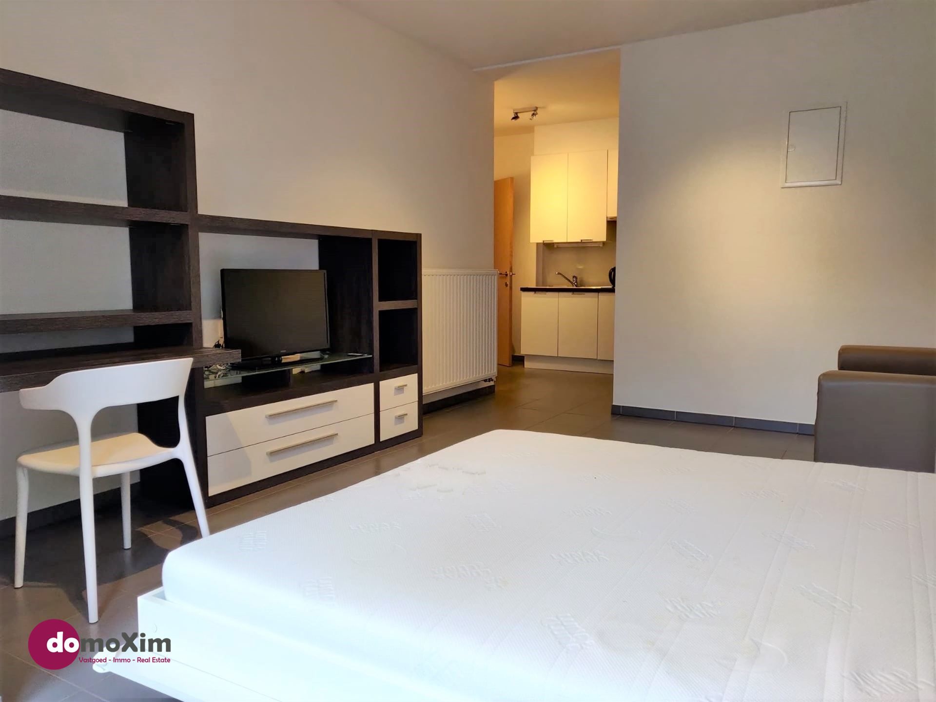 Moderne gemeubelde studio, geschikt voor twee personen, in het centrum van Leuven foto 3