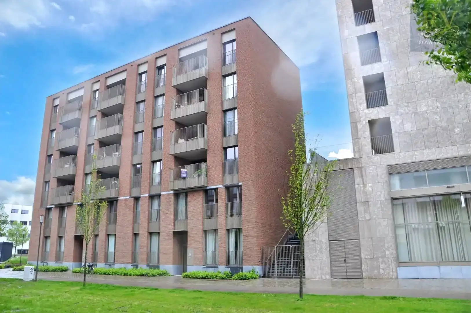 VERRASSEND LICHTRIJK APPARTEMENT DAT DEEL UITMAAKT VAN HET PROJECT 'QUARTIER BLEU' foto 3