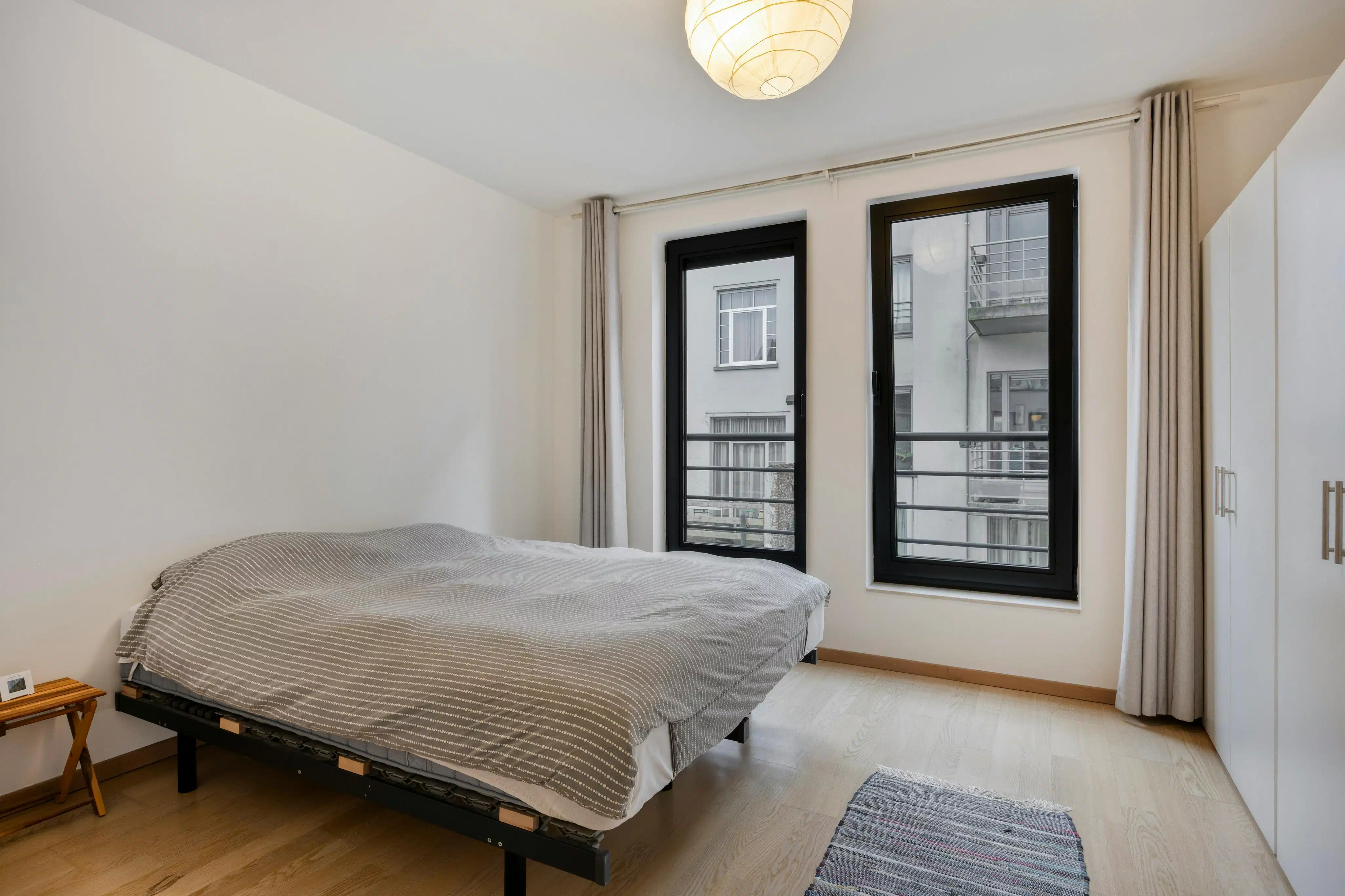 Rustig gelegen 1 slpk appt 65m², met terras en parking  foto 4