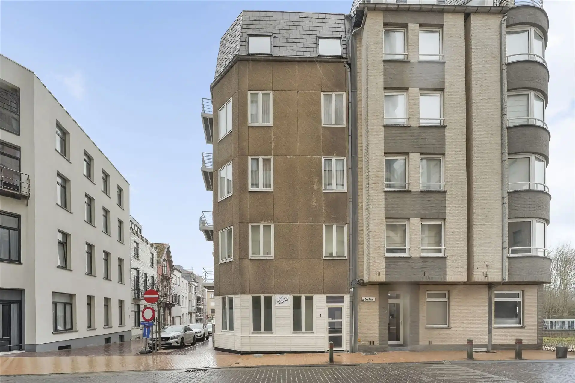 SLAAPHOEK / CENTRALE LIGGING foto 20