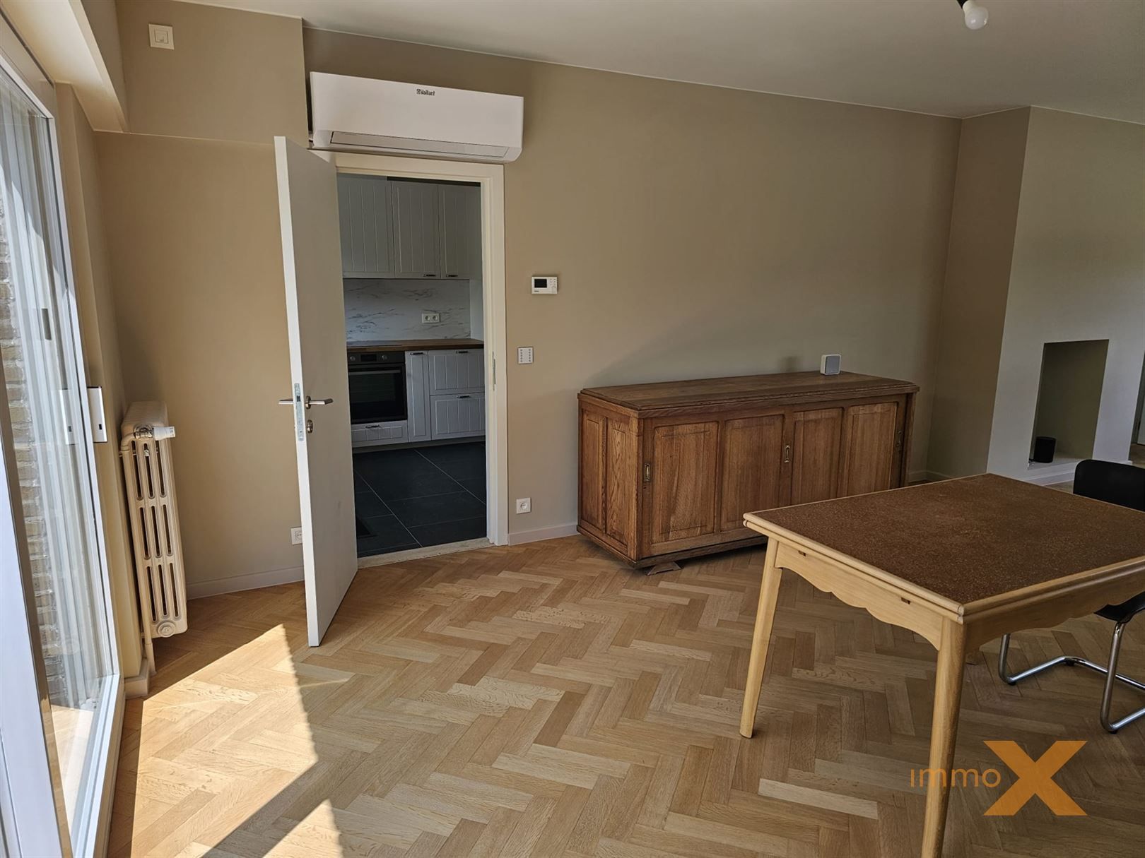 GERENOVEERDE INSTAPKLARE WONING MET GARAGE foto 8