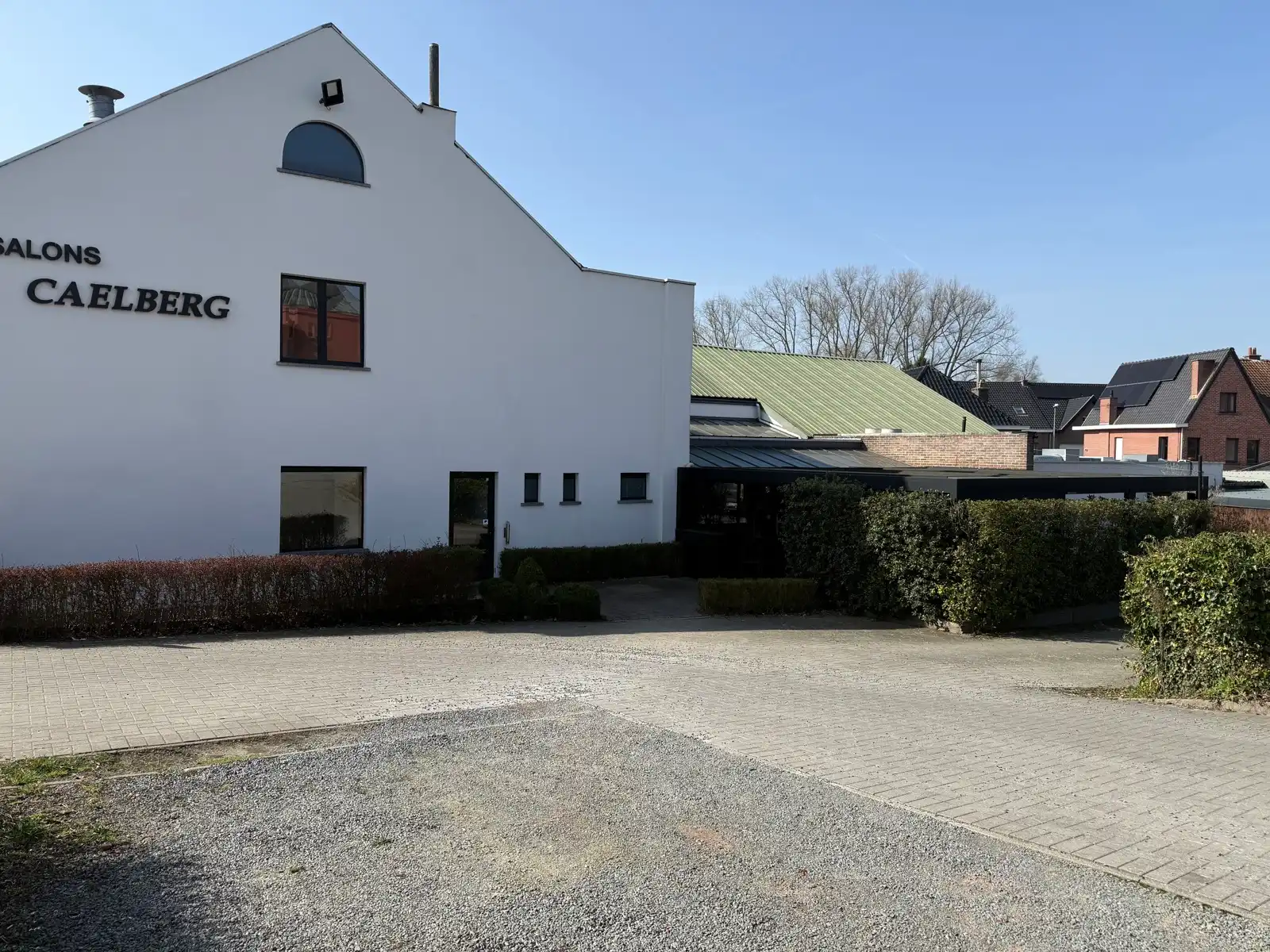 Projectgrond (vroegere feestzaal met woonst en parking) foto 5