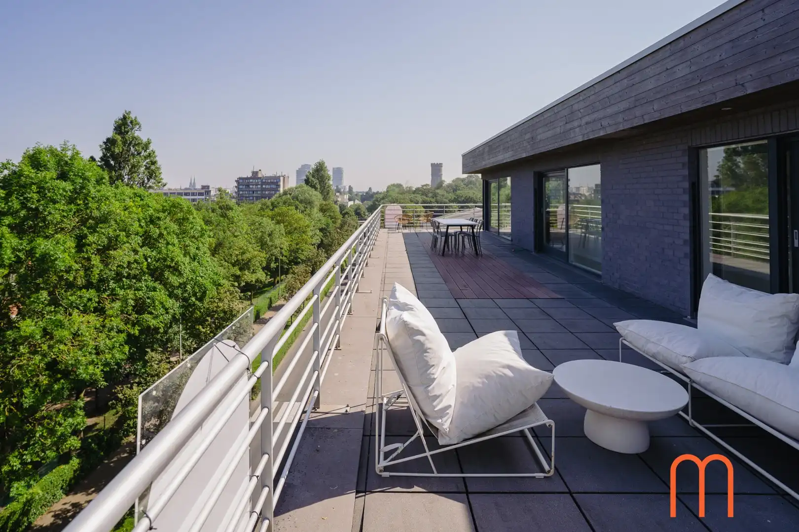 Penthouse te koop in Oostende – 128 m² met 145 m² zonneterrassen en panoramisch uitzicht foto 2