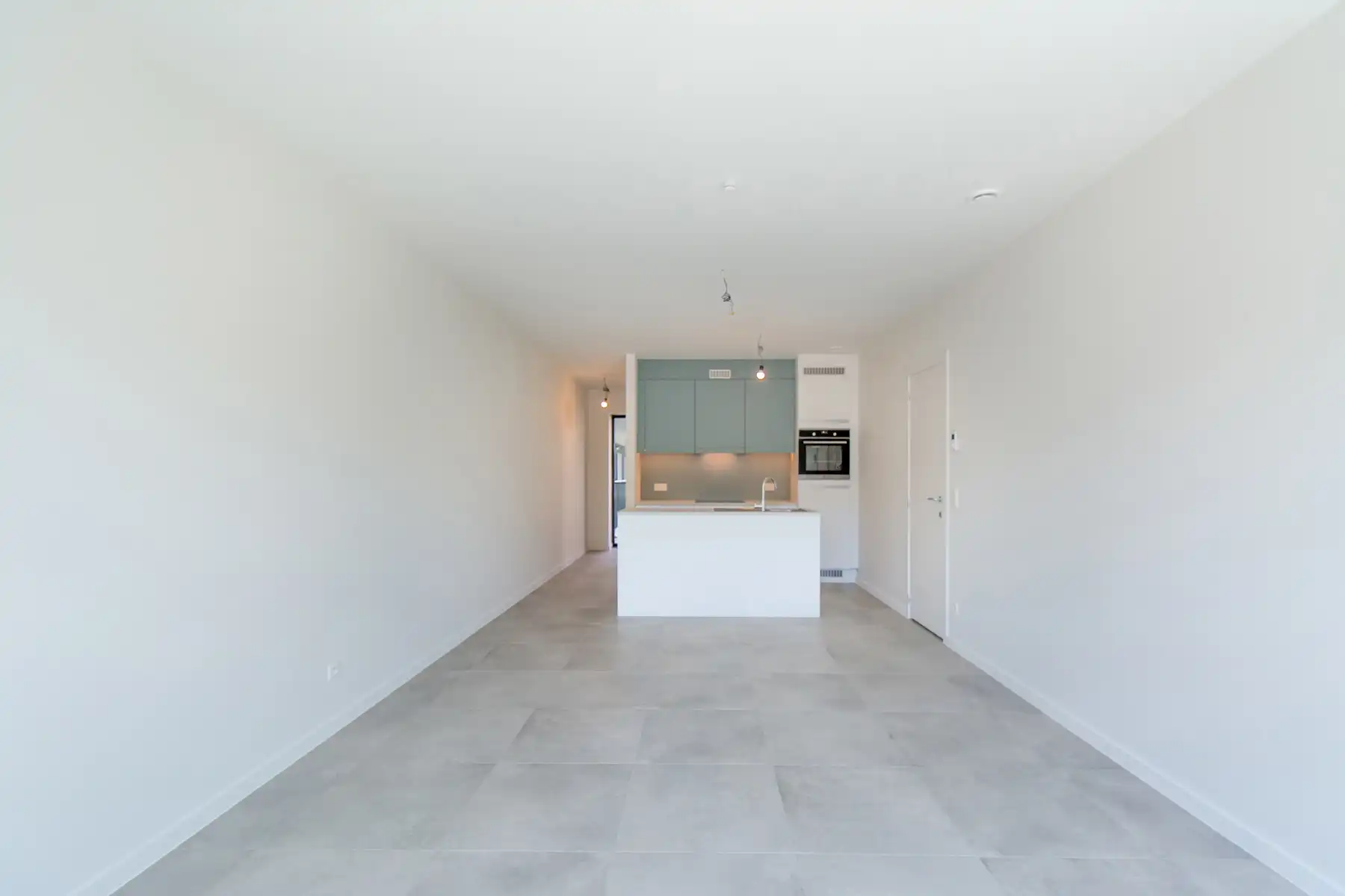 Lichtrijk nieuwbouwappartement met 2k en terras foto 2