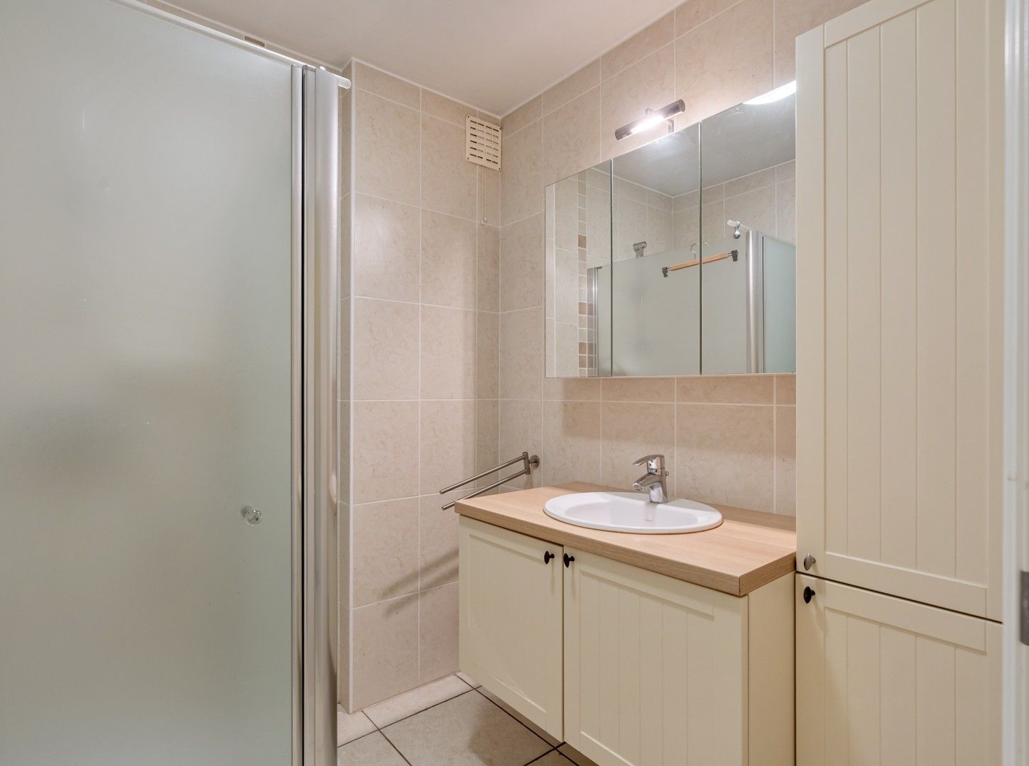 Gelijkvloers appartement te koop in hartje Helchteren foto 7