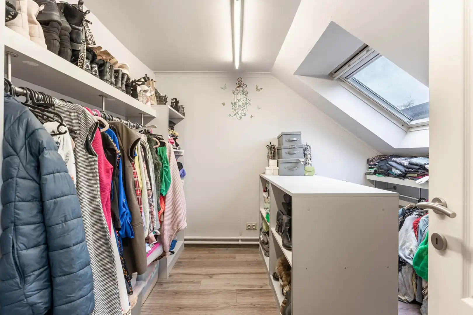 Instapklare woning met commercieel gelegen handelspand te Halen foto 16