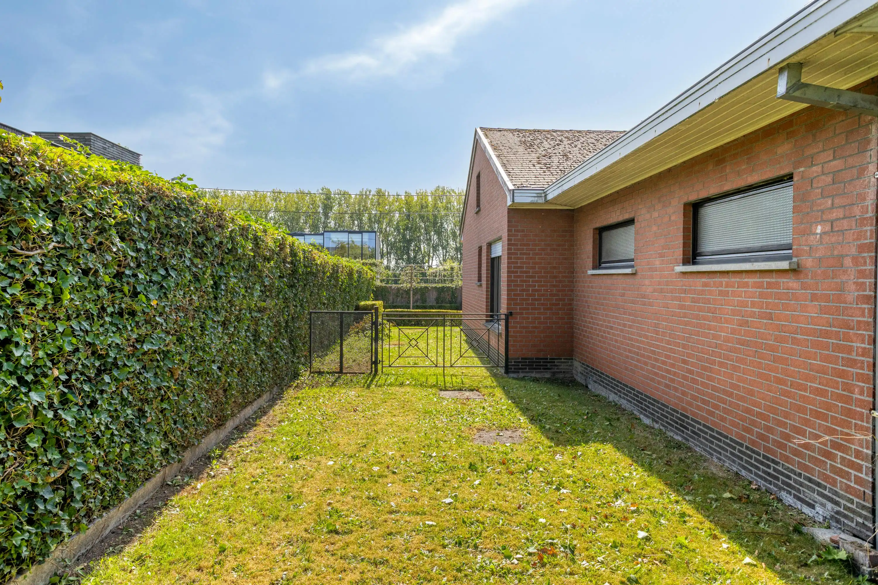 Alleenstaand huis op prachtig stuk grond van 1.037m² in Dentergem foto 24