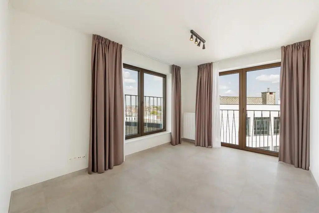 Nieuwbouwappartement met luxe terras foto 17