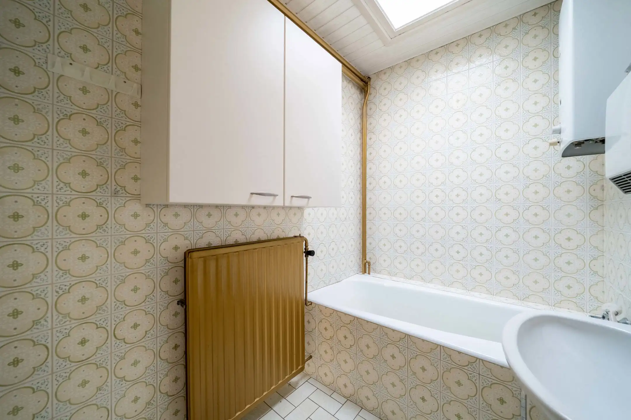 Te renoveren woning met ruime tuin en garage op 7a08ca foto 12