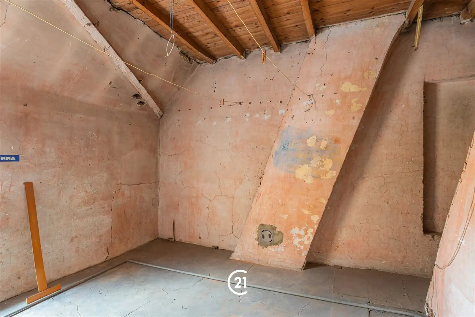 Te renoveren woning in Herzele. foto 12