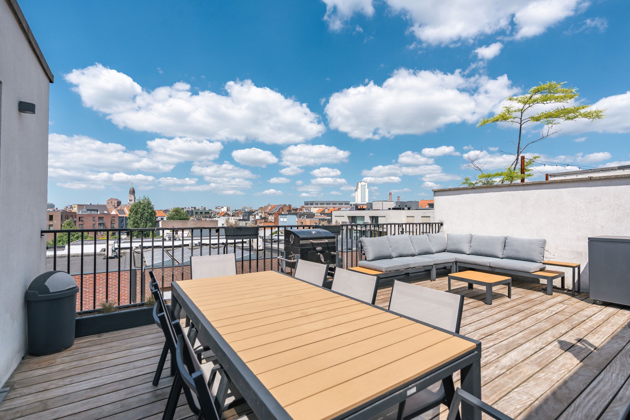 Luxe penthouse met zonneterras (40m²) in de begeerde Markgravewijk – instapklaar, lichtrijk en energiezuinig foto 5